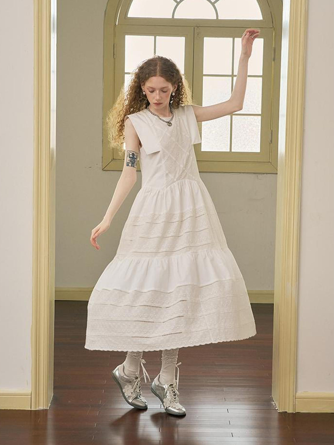 DIDDI MODA Floral Lace French Sleeve Dress