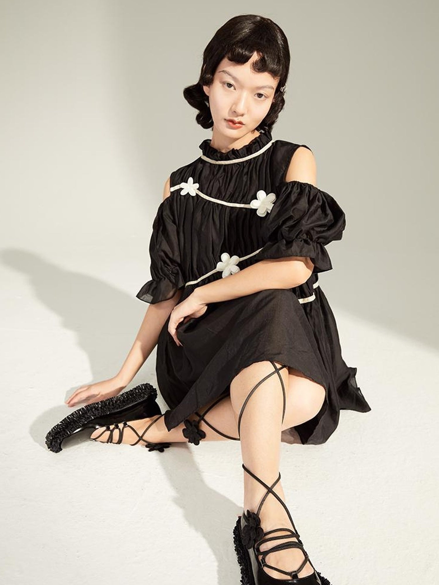 DIDDI MODA Floral Lace Up Mary Jane Shoes