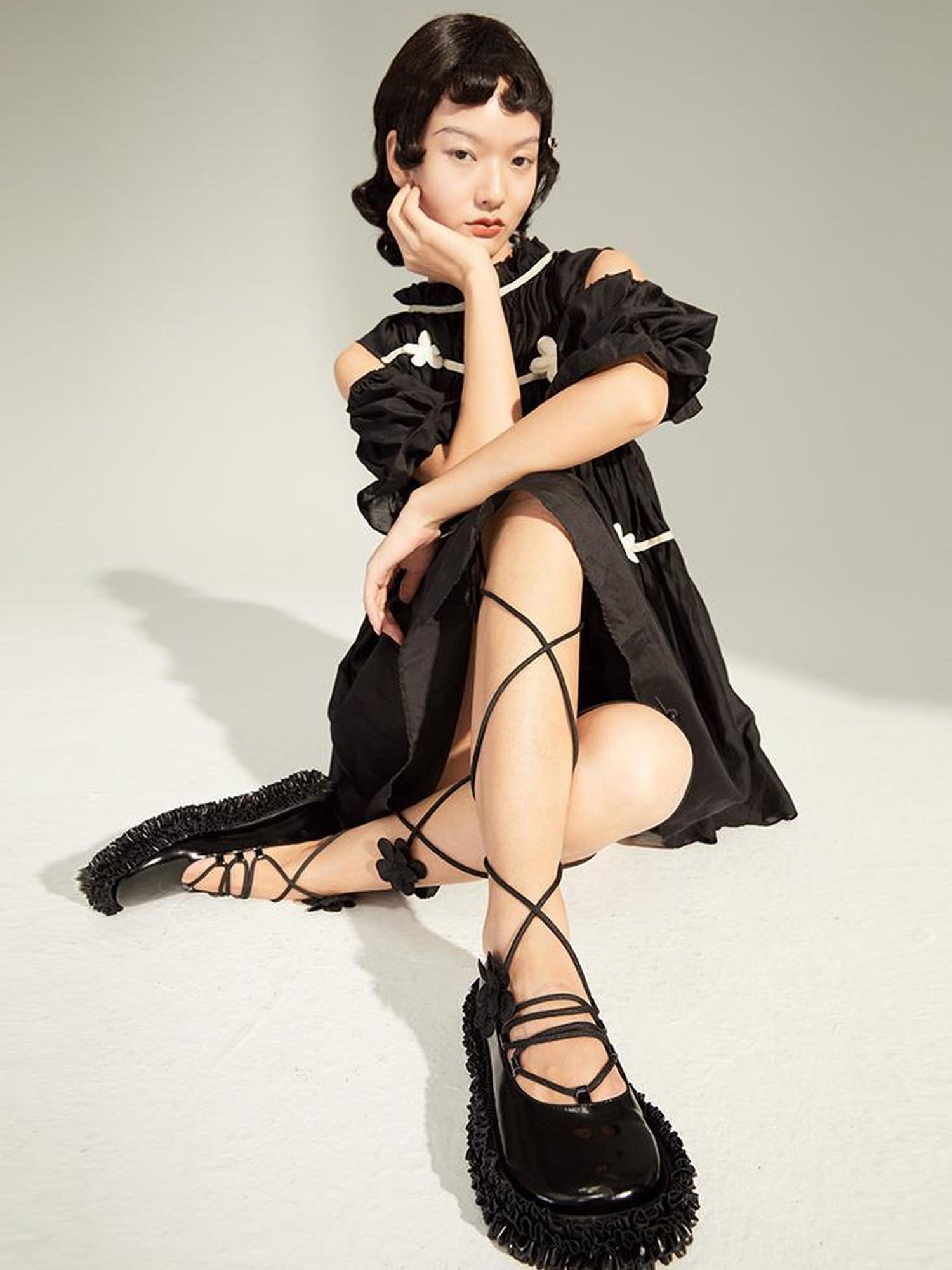 DIDDI MODA Floral Lace Up Mary Jane Shoes