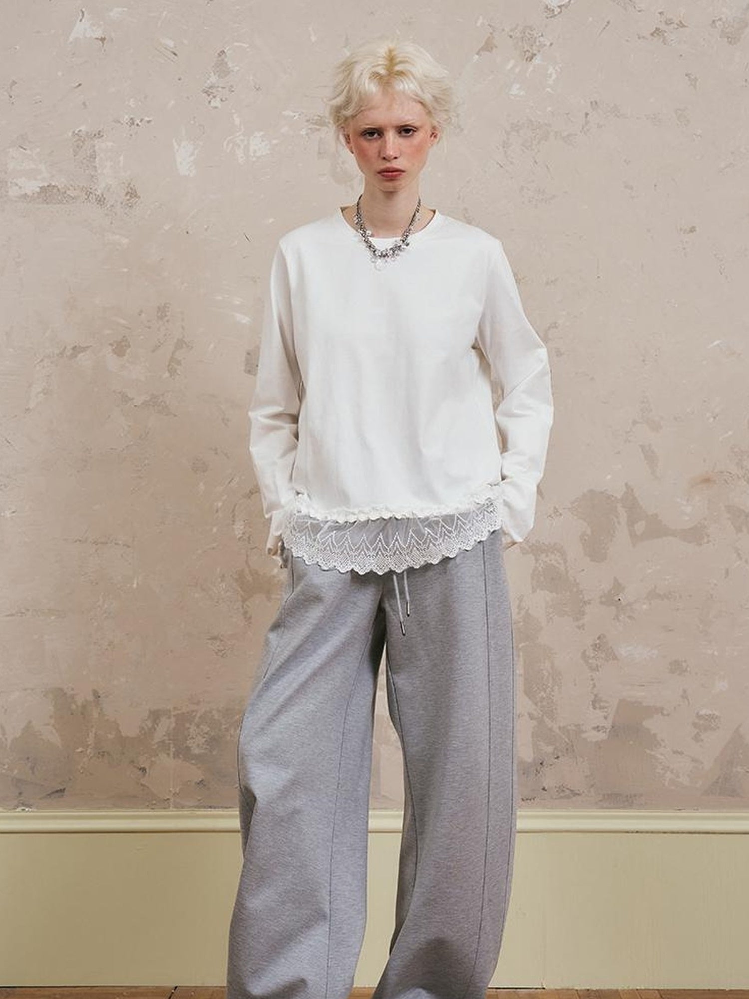 DIDDI MODA Floral Off Shoulder Sweatshirt Letter Tee Joggers Set