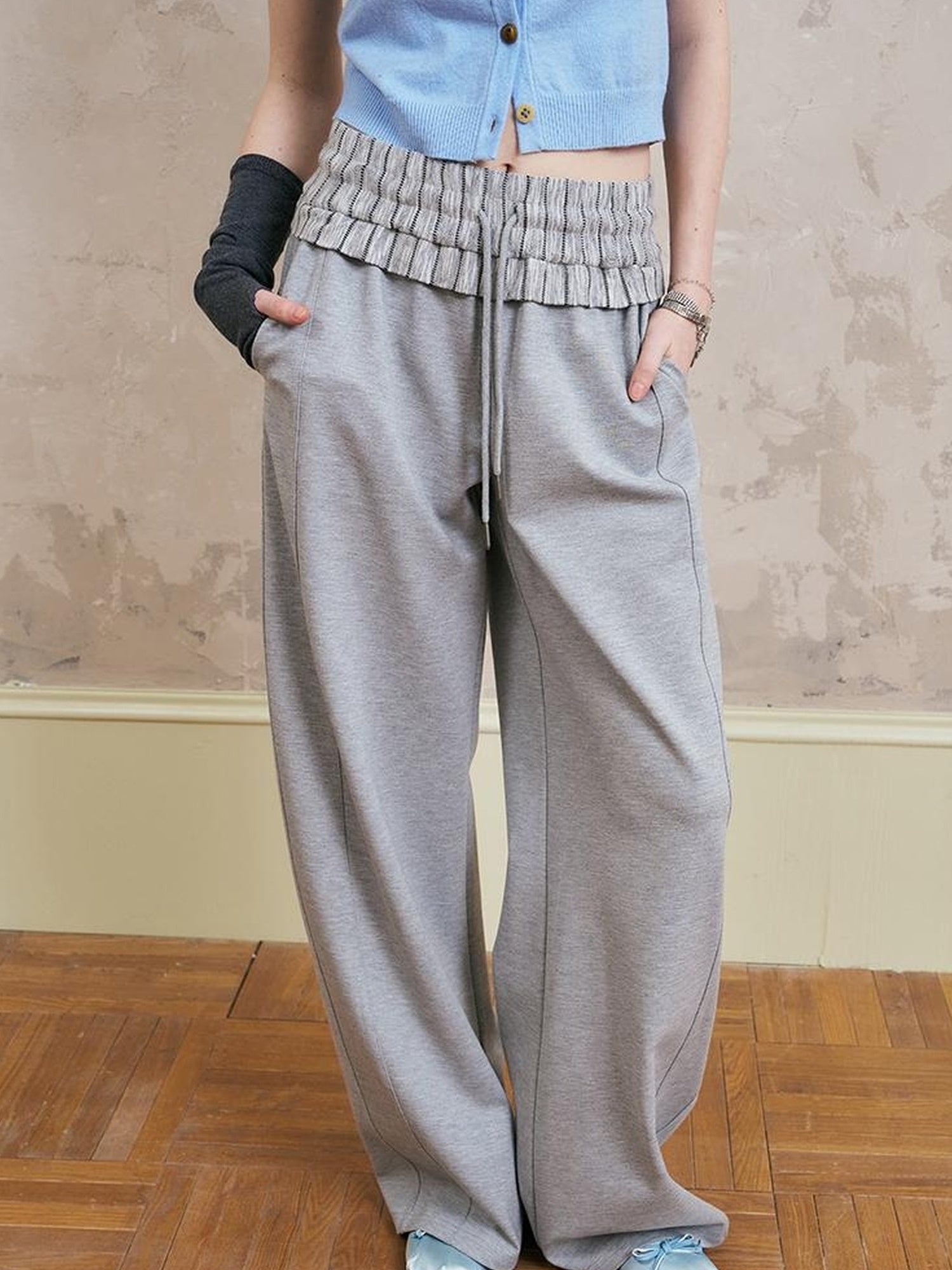 DIDDI MODA Floral Off Shoulder Sweatshirt Letter Tee Joggers Set