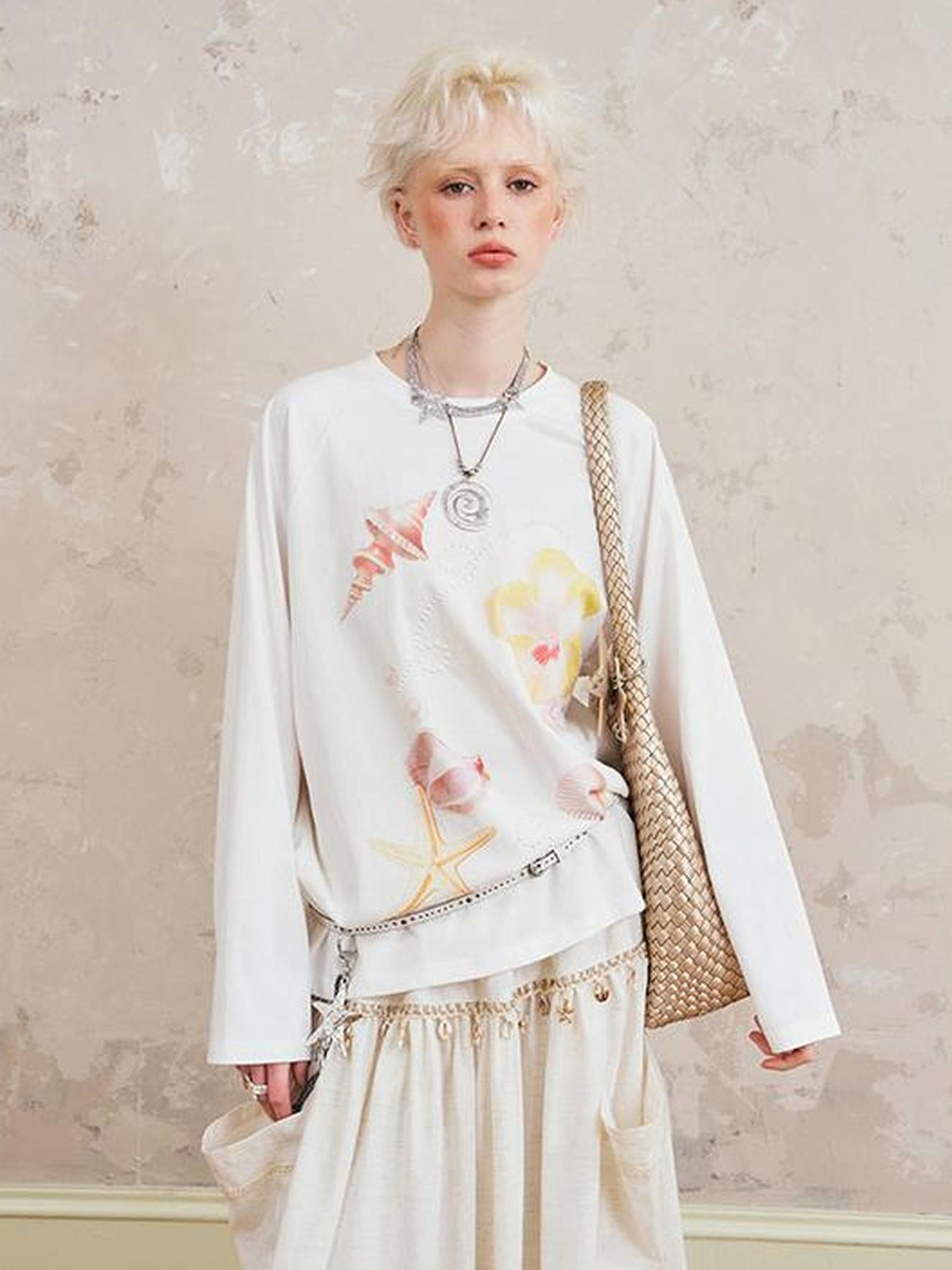 DIDDI MODA Floral Shell Pearl Print Long Sleeve Tee