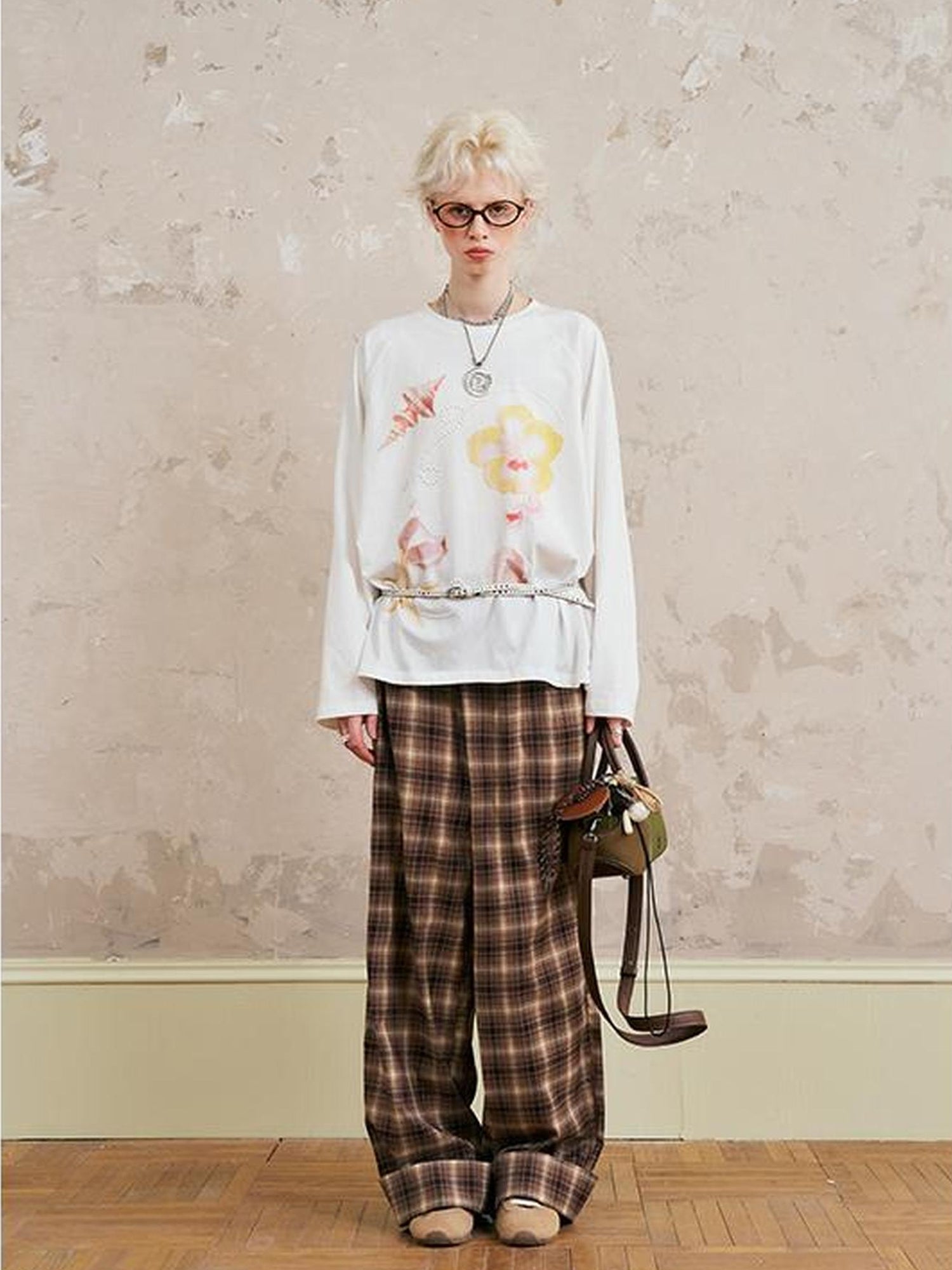 DIDDI MODA Floral Shell Pearl Print Long Sleeve Tee