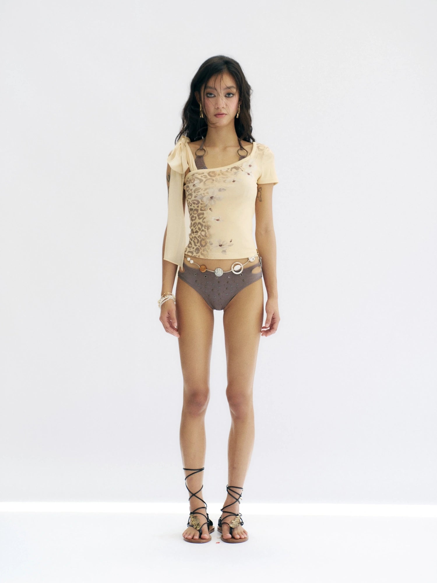 Flowers birds Market Animal Graphic Cropped Fitted Sleeveless Women Stretch Cotton Yellow T-Shirt