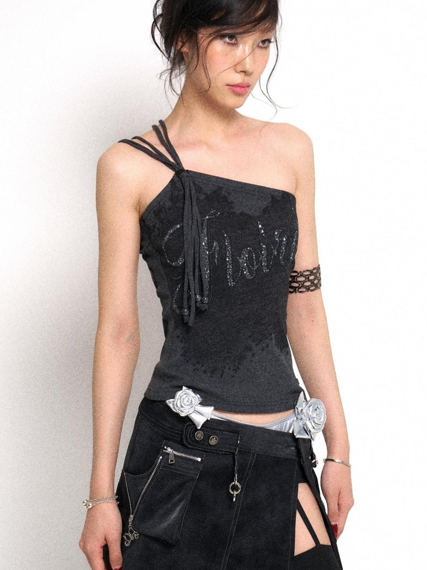 Flowers birds Market Asymmetrical Shoulder Slit Knit Top With Diamond Print