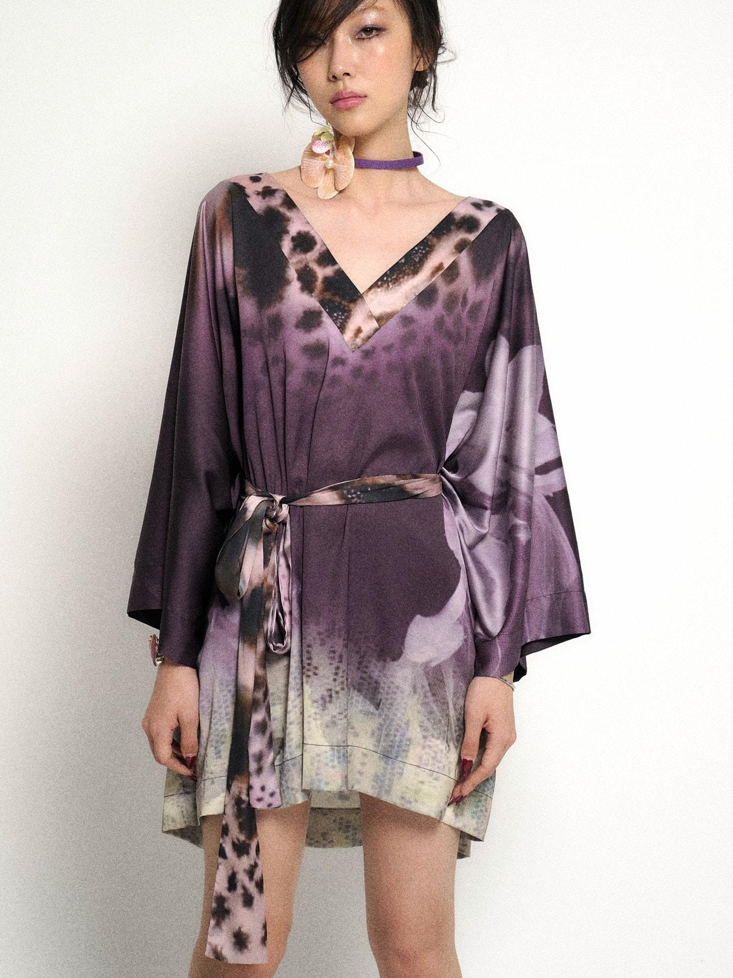 Flowers birds Market Deep Purple Leopard Gradient Satin V Neck Long Sleeve T Shirt Loungewear Set