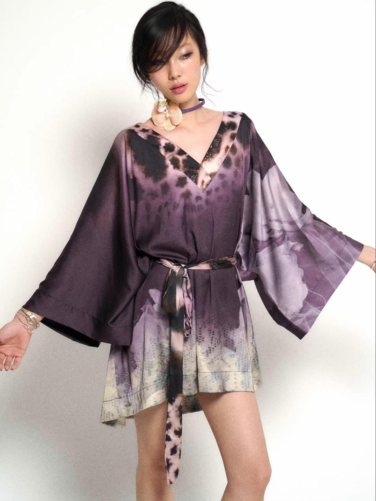 Flowers birds Market Deep Purple Leopard Gradient Satin V Neck Long Sleeve T Shirt Loungewear Set