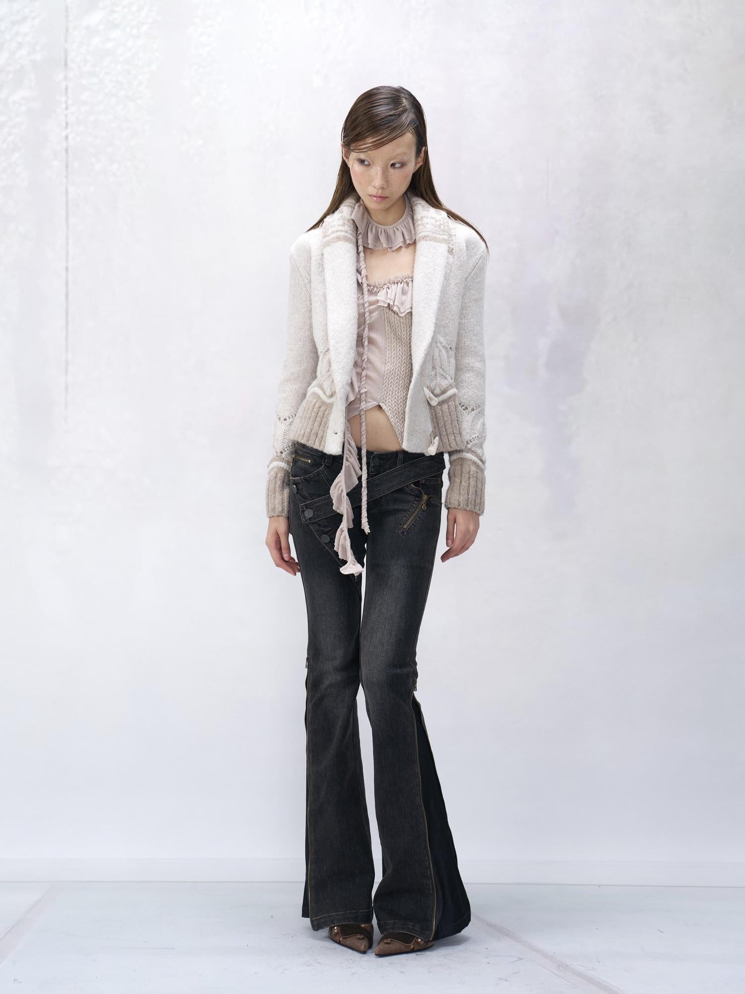 Flowers birds Market Detachable Elegant Slim Fit Contrast Vneck Women Cotton Button Cropped Jackets