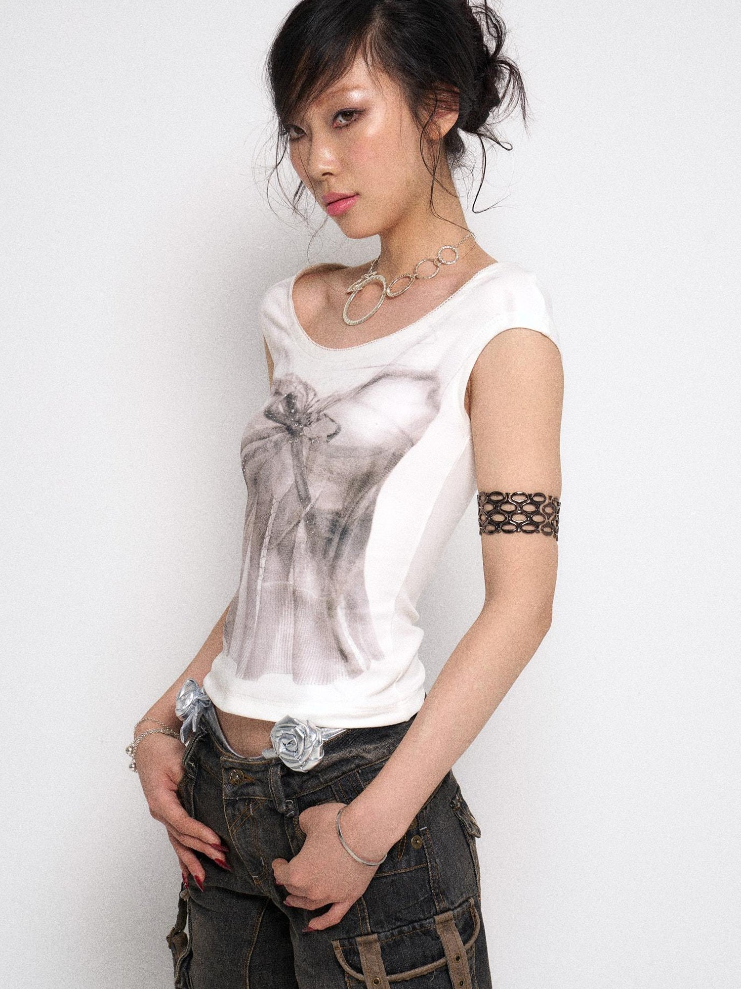 Flowers birds Market Floyd Diamond Bow Backless Sleeveless Slim Fit Tee
