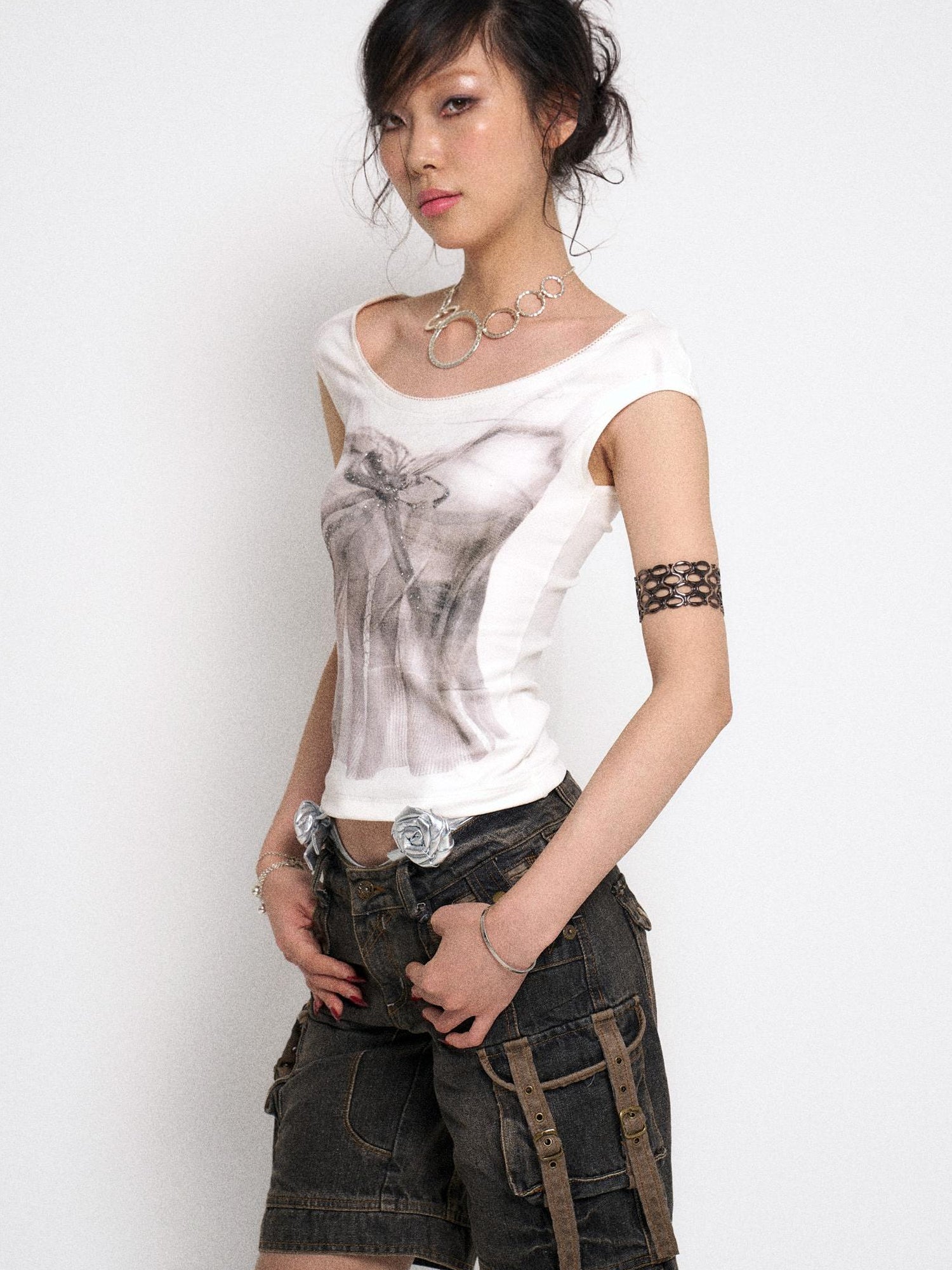 Flowers birds Market Floyd Diamond Bow Backless Sleeveless Slim Fit Tee