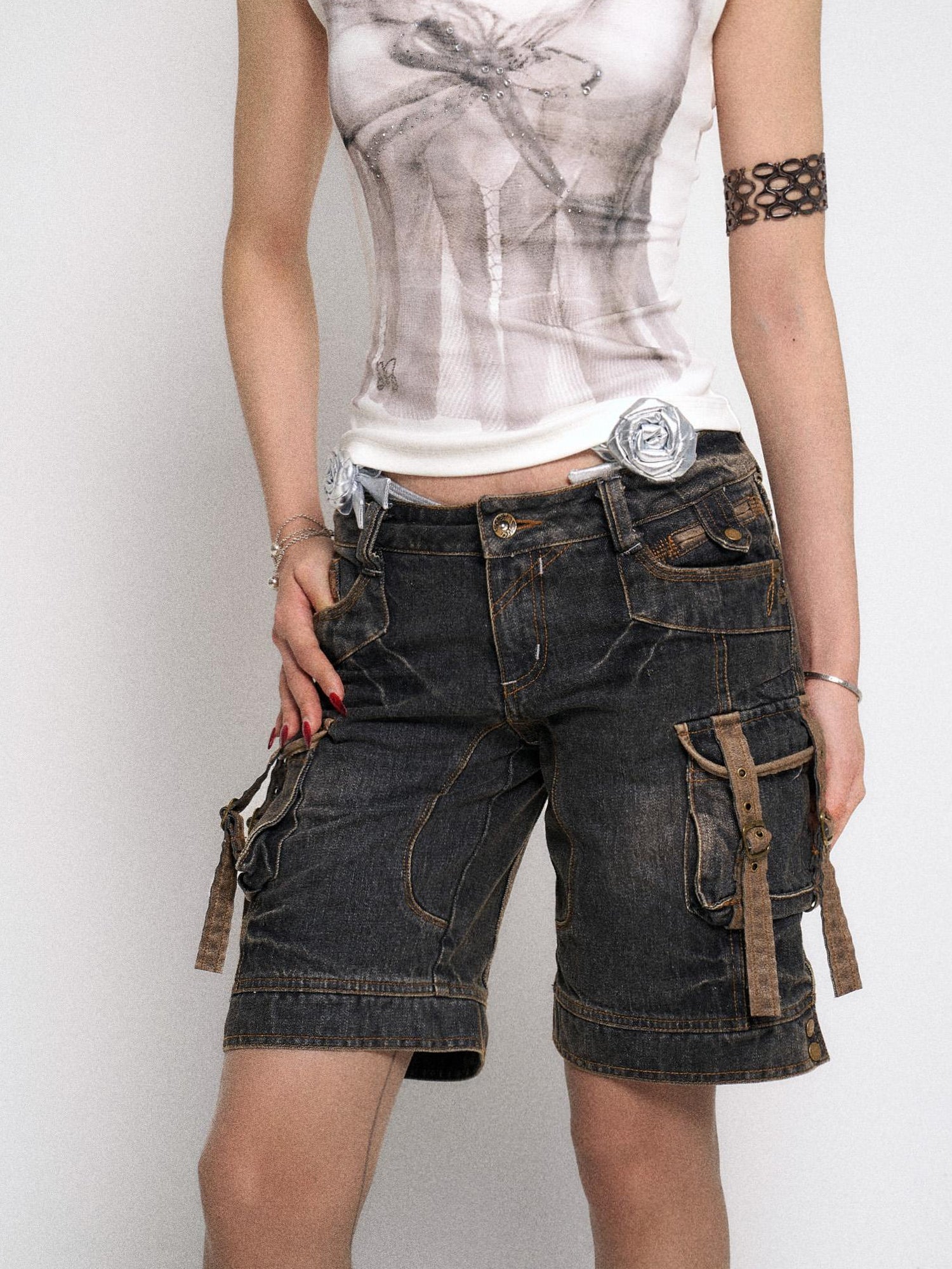 Flowers birds Market Low Rise Five Pocket Baggy Jeans Washed Gray Black