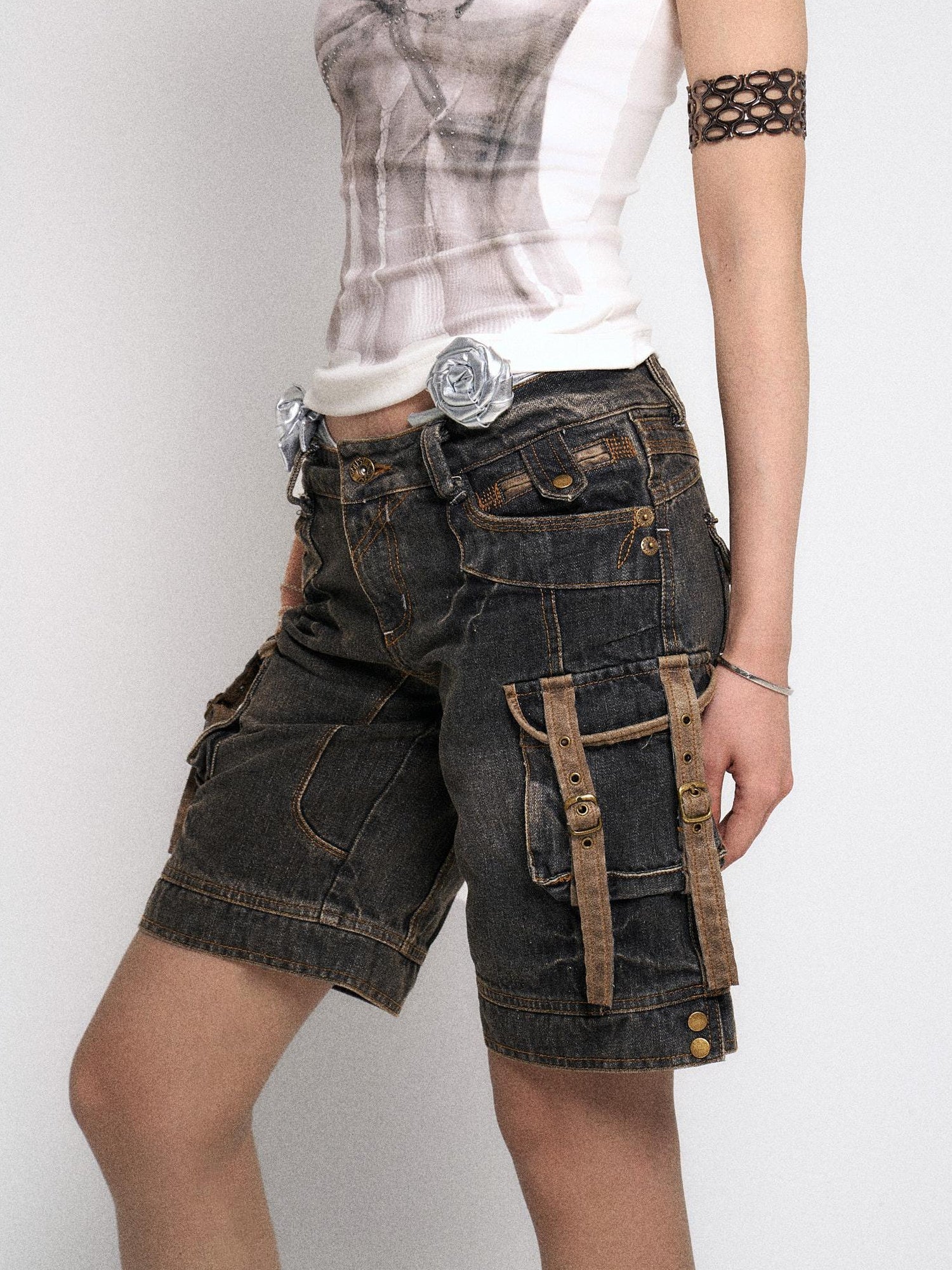 Flowers birds Market Low Rise Five Pocket Baggy Jeans Washed Gray Black