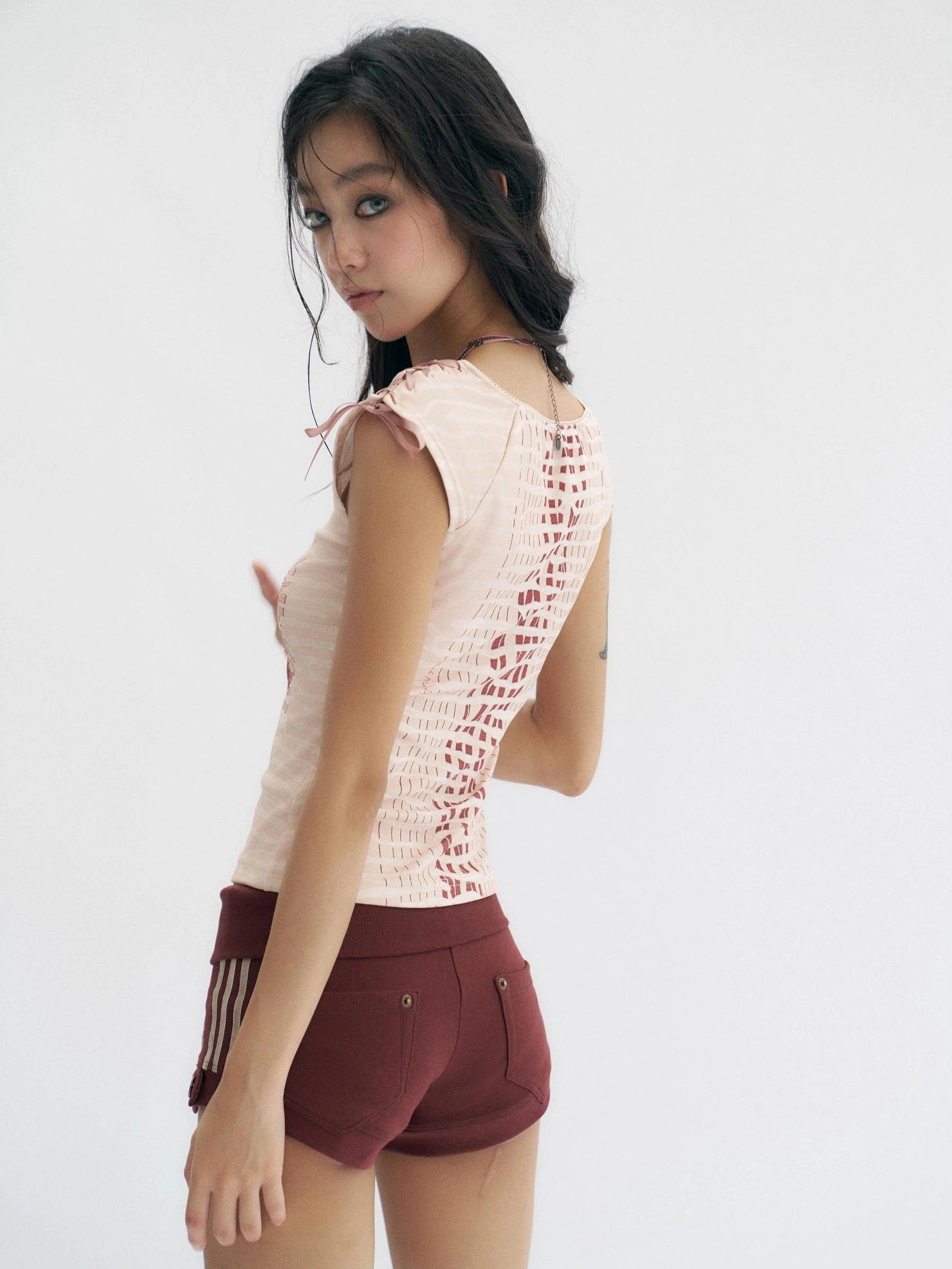 Flowers birds Market Soft Stretchy Slim Fit Straight Leg Elastic Waist Pockets Burgundy Women Short