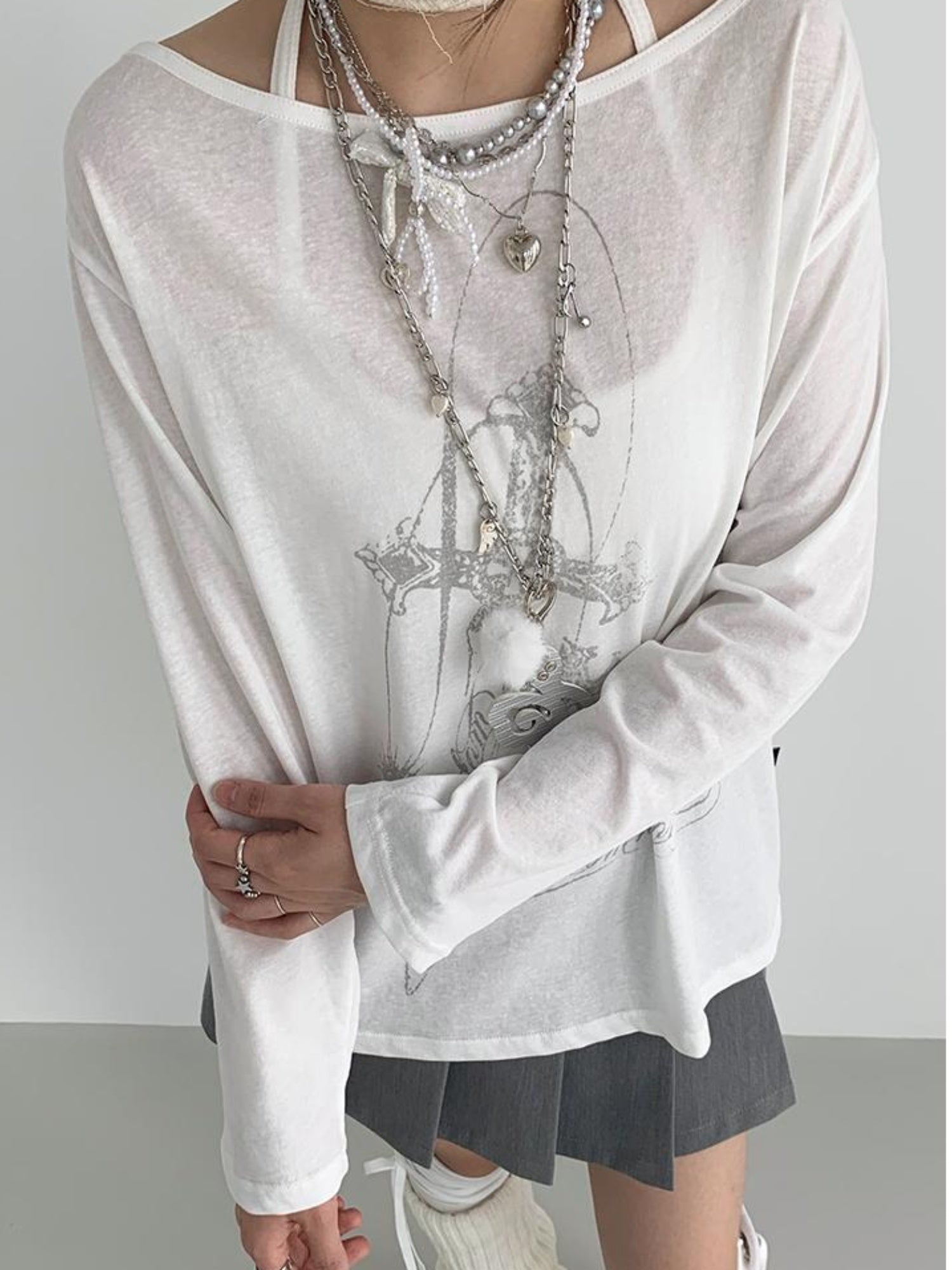 atrandom Flowy Off-Shoulder Printed Blouse Long Sleeve Sunshirt Top