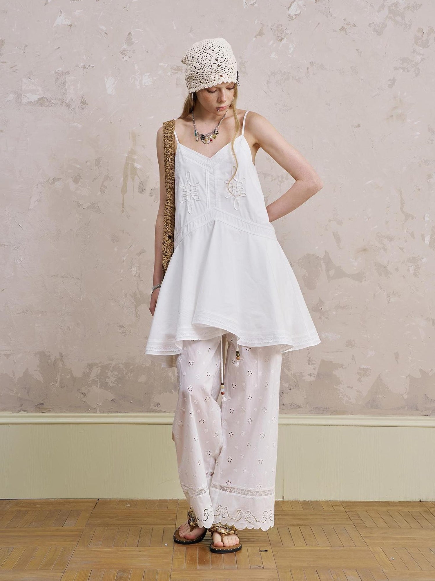 DIDDI MODA French V Neck Floral Lace Sundress With Ruffled Hem