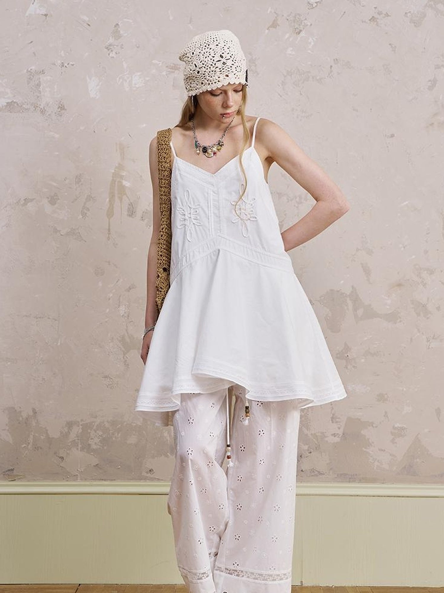 DIDDI MODA French V Neck Floral Lace Sundress With Ruffled Hem