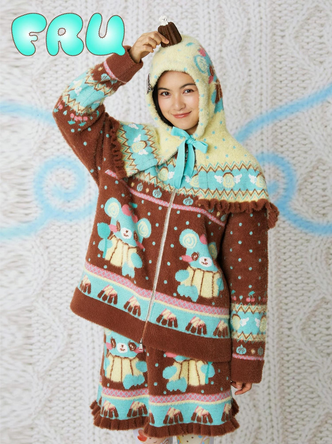 Frufru Gulu Chocolate Bear Cartoon Hooded Zip Knit Women&