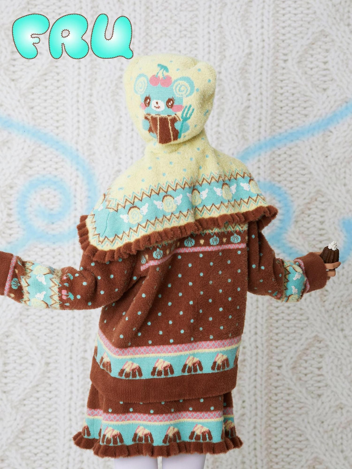 Frufru Gulu Chocolate Bear Cartoon Hooded Zip Knit Women&