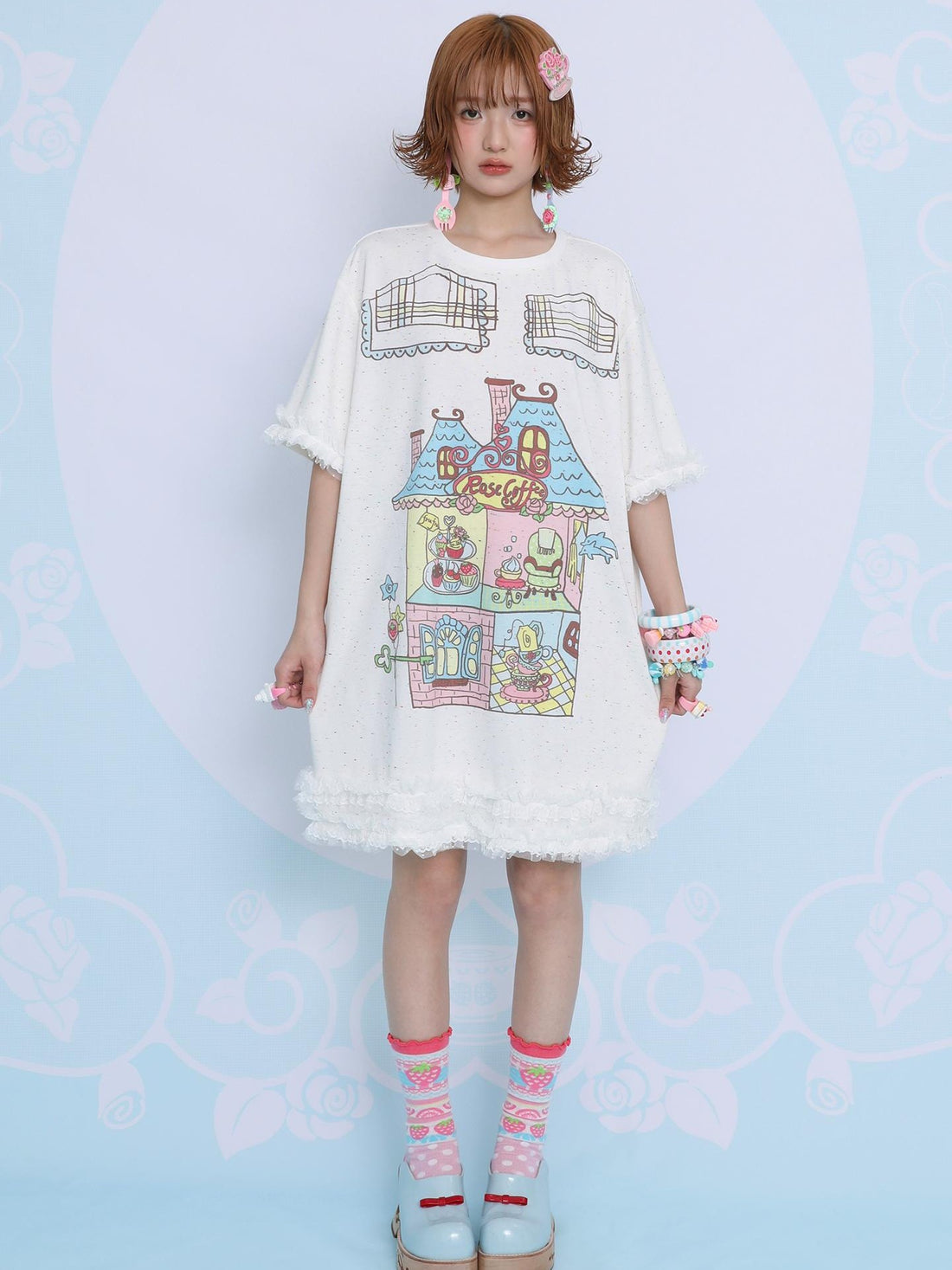 Frufru Gulu Rose Cafe Printed Round Neck Drop Shoulder Women&