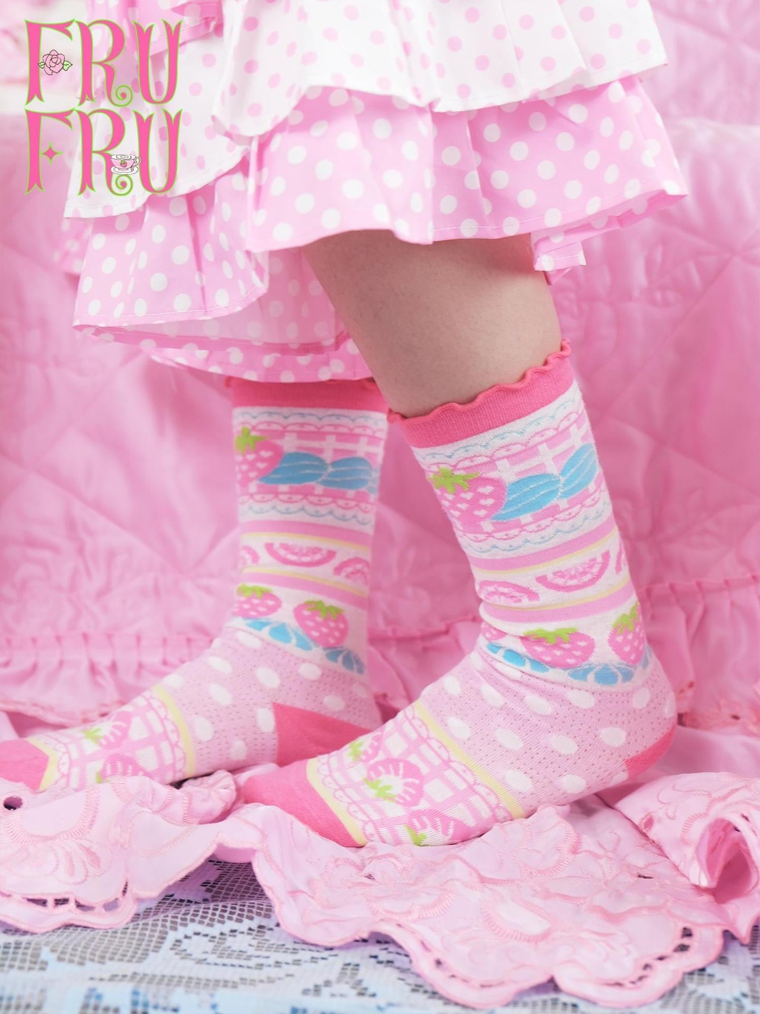 Frufru Gulu Rose Coffee House Cream Strawberry Cake Print Women&