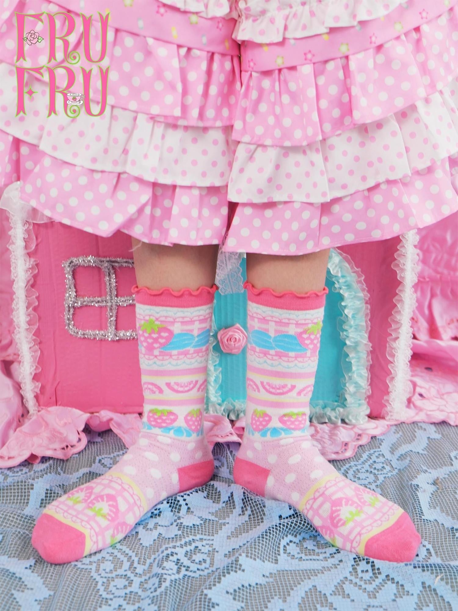 Frufru Gulu Rose Coffee House Cream Strawberry Cake Print Women&
