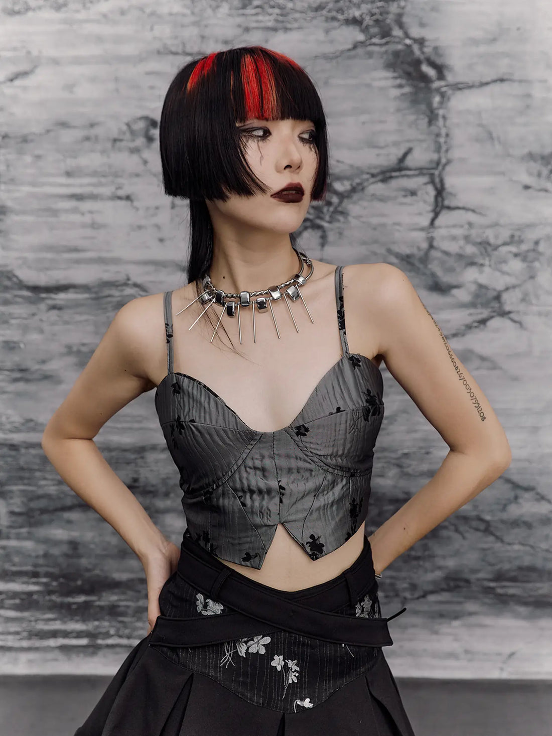 Frustration Garden Chinese Punk Sleeveless Crop Top