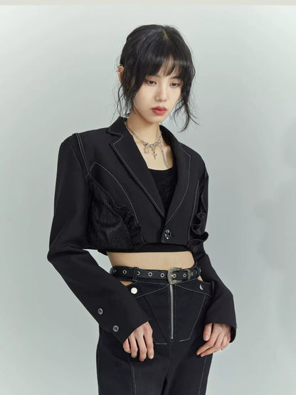 Frustration Garden Cropped Curve Stitch Blazer 
V-neck T-shirt 
Long Sleeve