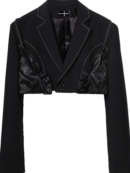 Frustration Garden Cropped Curve Stitch Blazer 
V-neck T-shirt 
Long Sleeve