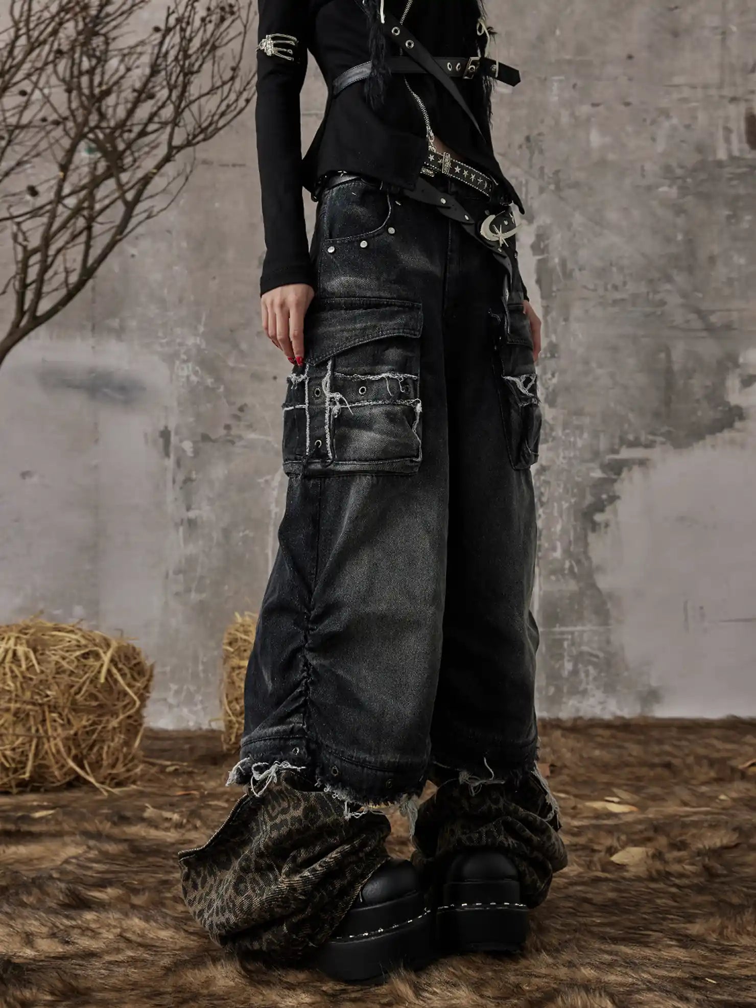 Frustration Garden Detachable Leopard Wash Baggy Jeans