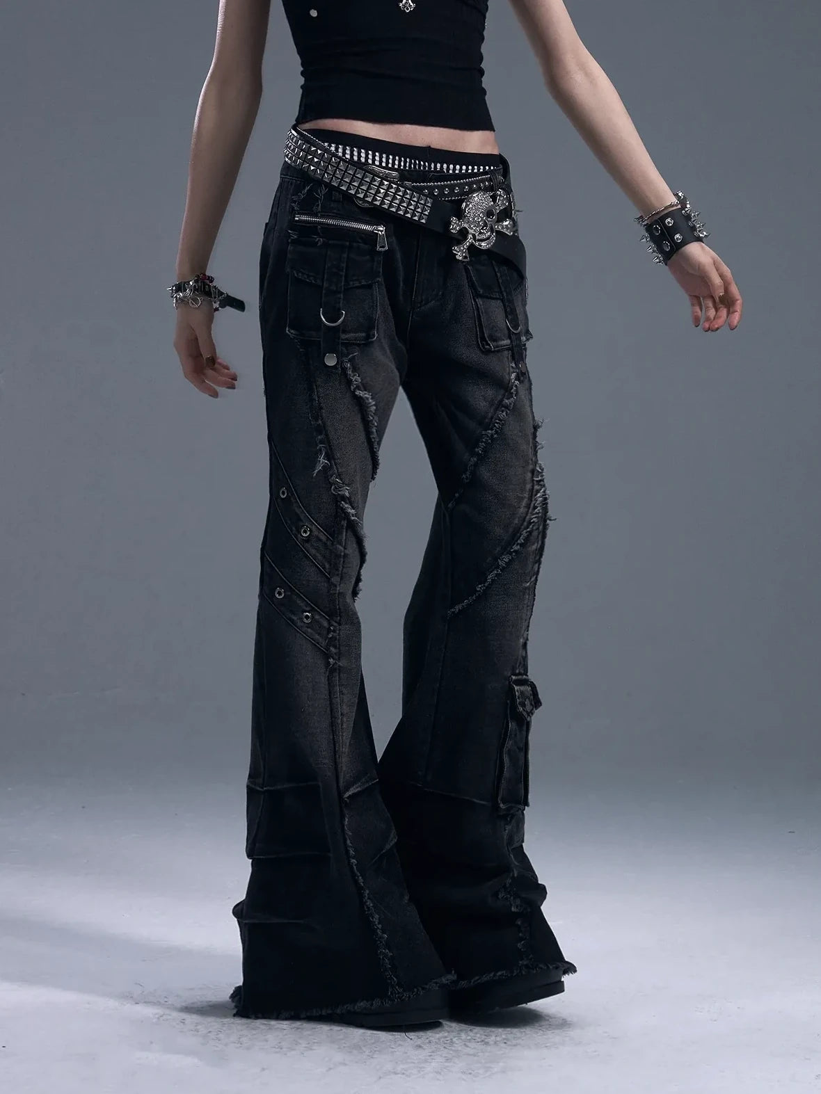 Frustration Garden Heavy Wash Destroyed Flared Jeans