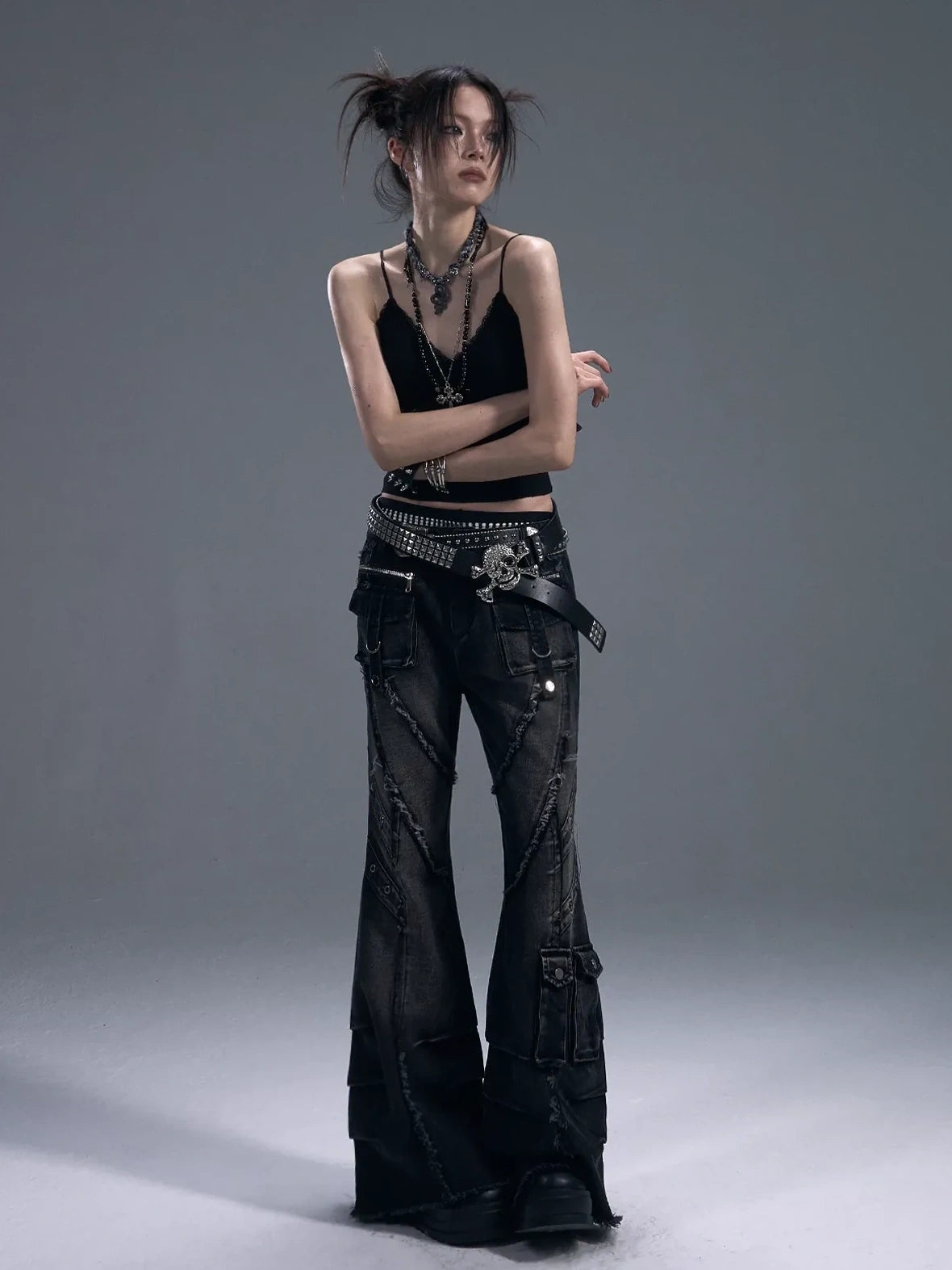 Frustration Garden Heavy Wash Destroyed Flared Jeans