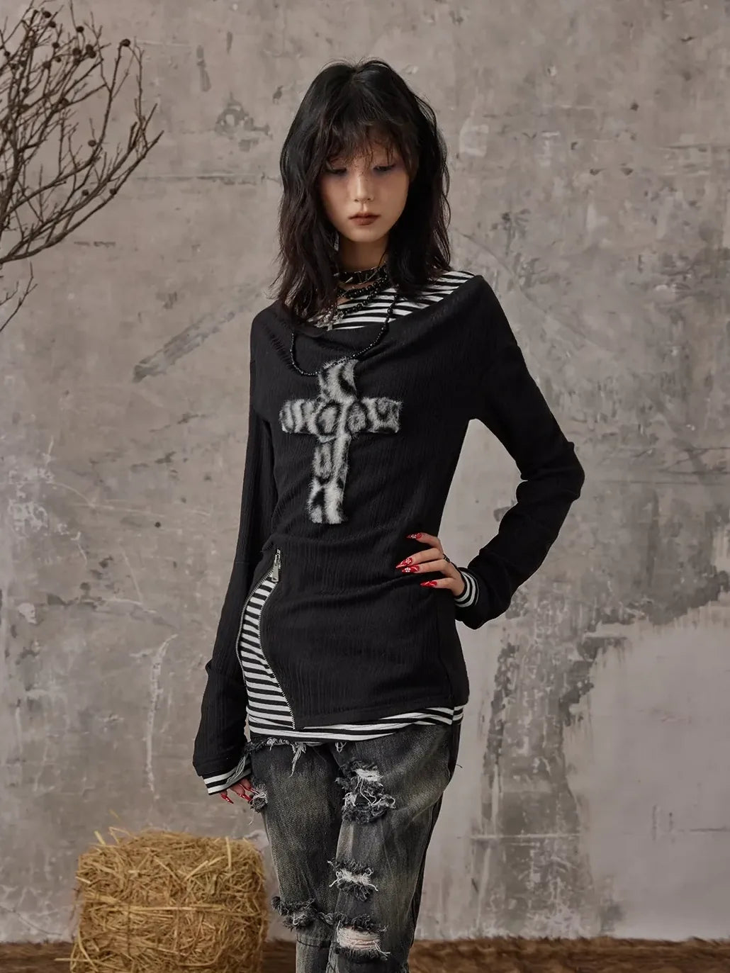 Frustration Garden Leopard Print Cross Knit V-neck T-shirt Long Sleeve