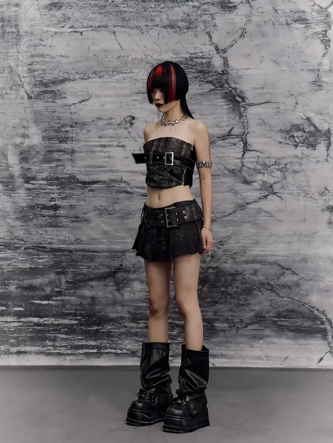 Frustration Garden Punk Stacked Leg Sleeves V-neck T-shirt Long Sleeve