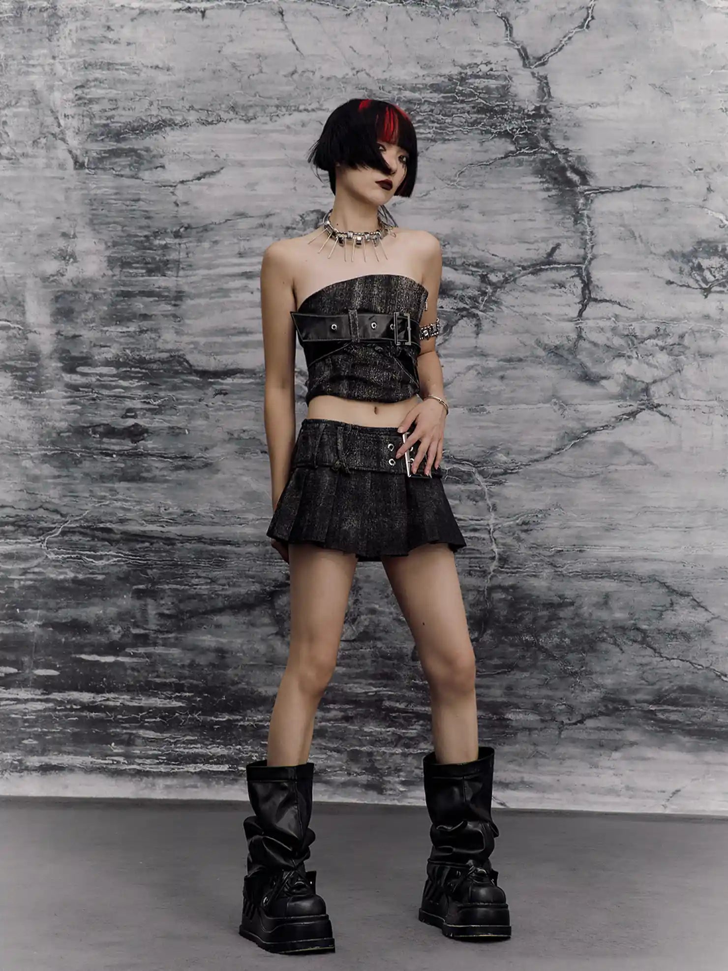 Frustration Garden Punk Stacked Leg Sleeves V-neck T-shirt Long Sleeve