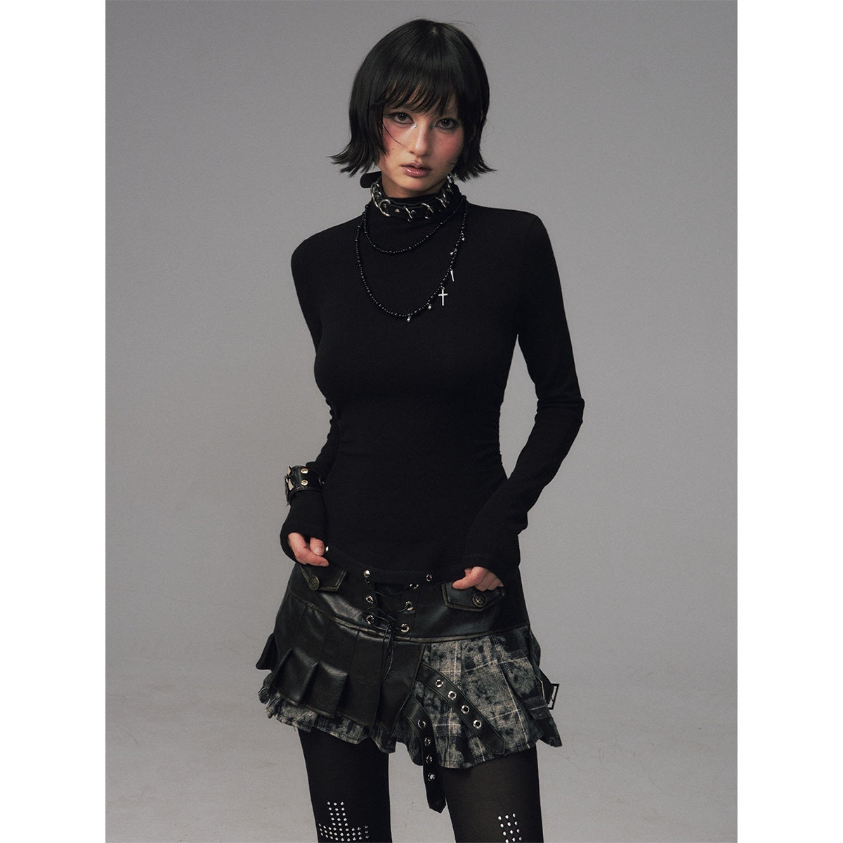 Frustration_Garden_Punk_Studded_Waist_Slim_Half_High_Neck_Women&