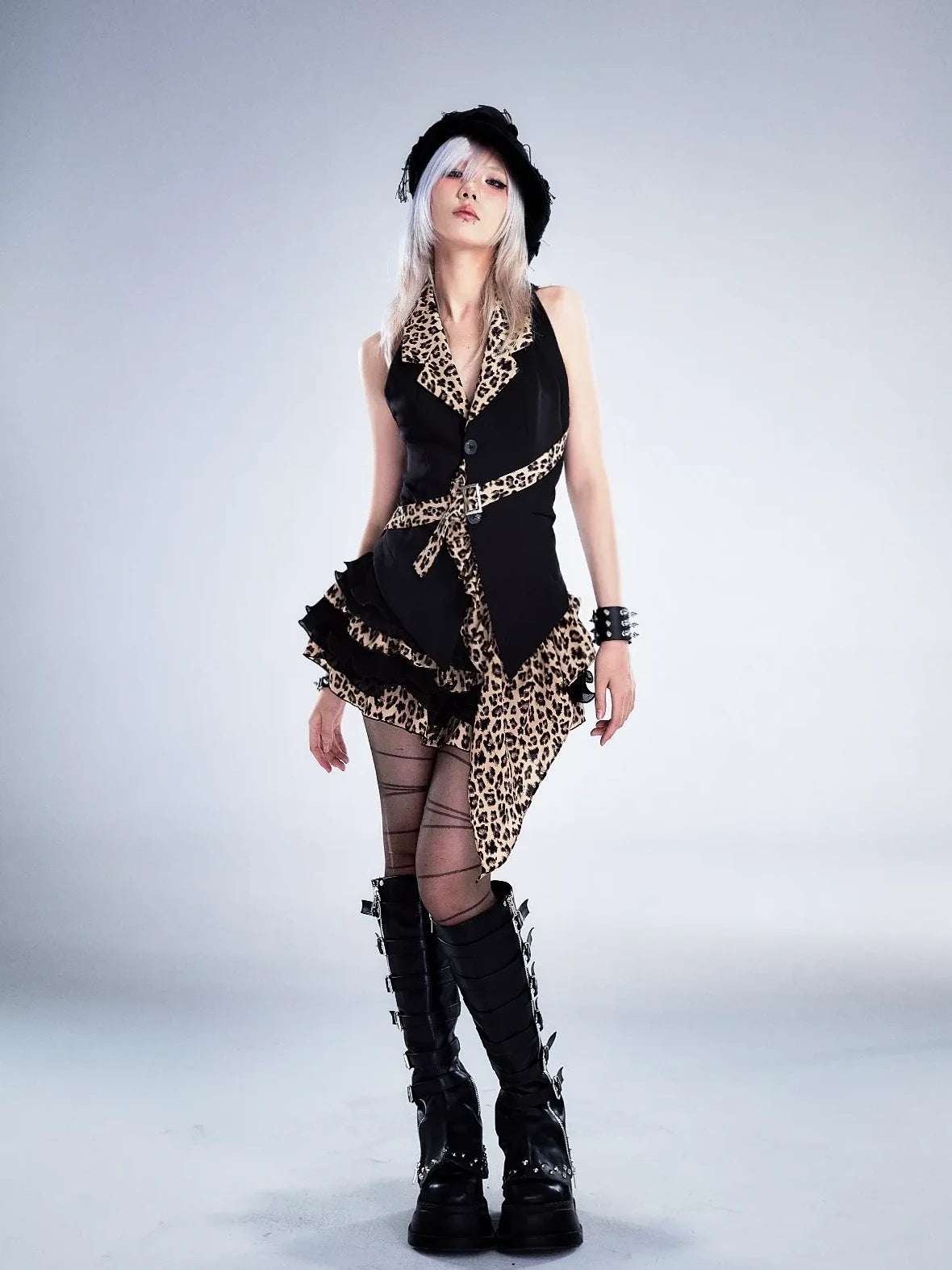 Frustration Garden Retro Leopard Print Halter Vest
