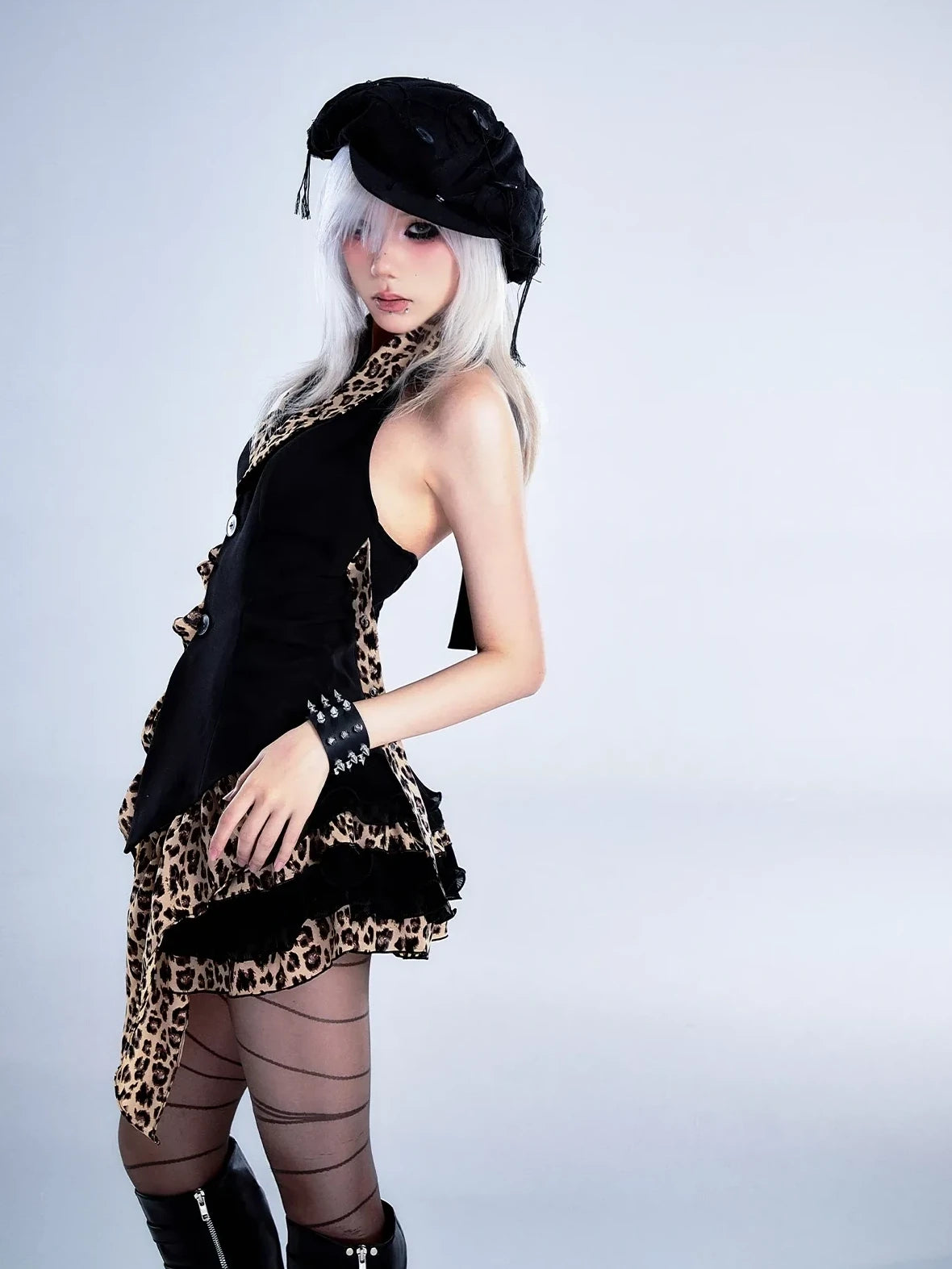 Frustration Garden Retro Leopard Print Halter Vest