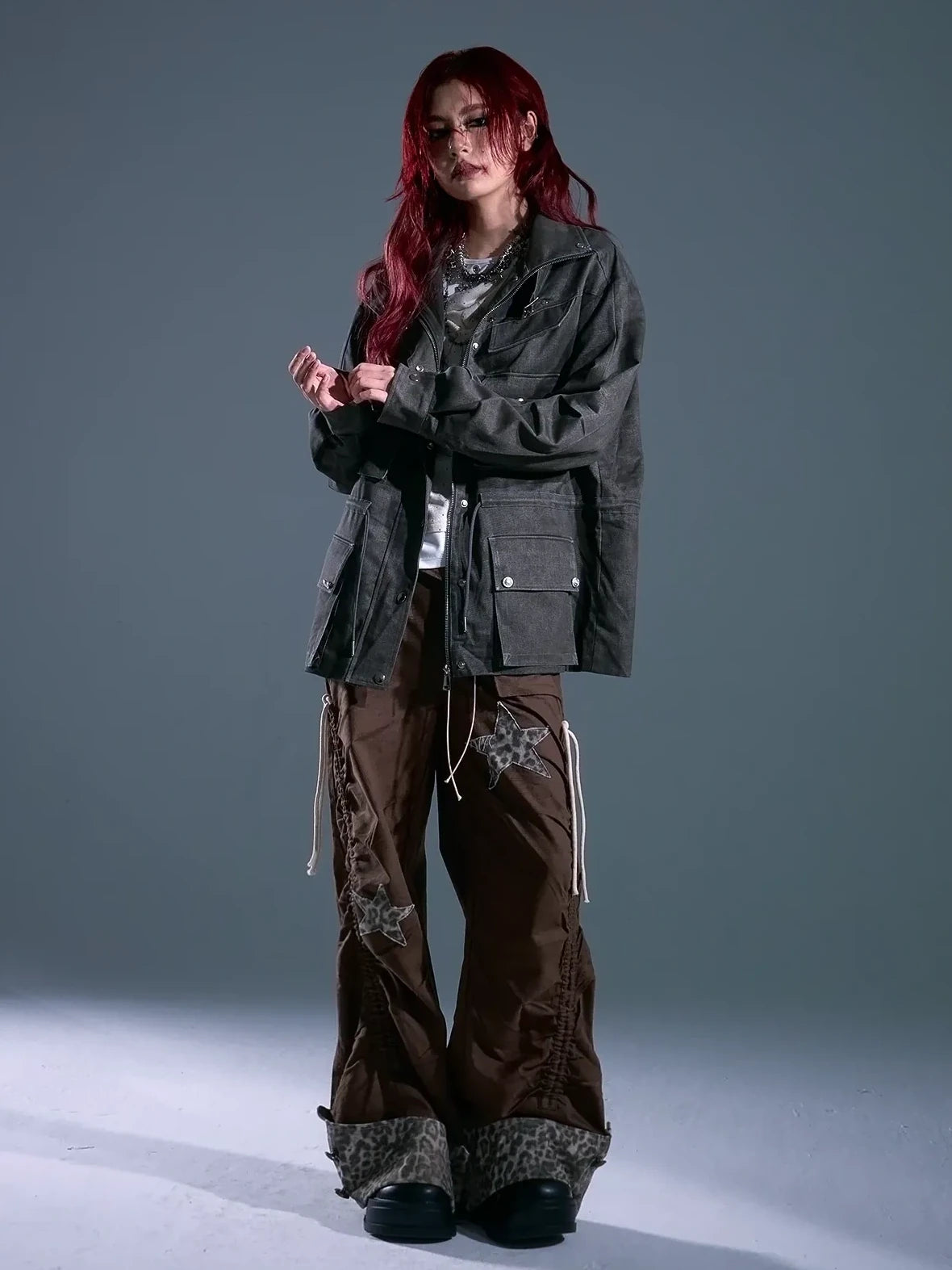 Frustration Garden Rust Colored Retro Work Jacket
V-neck
Long Sleeve
T-shirt
Ribbed Hem And Cuffs
Button Up Front
Chest Pocket
Relaxed Fit