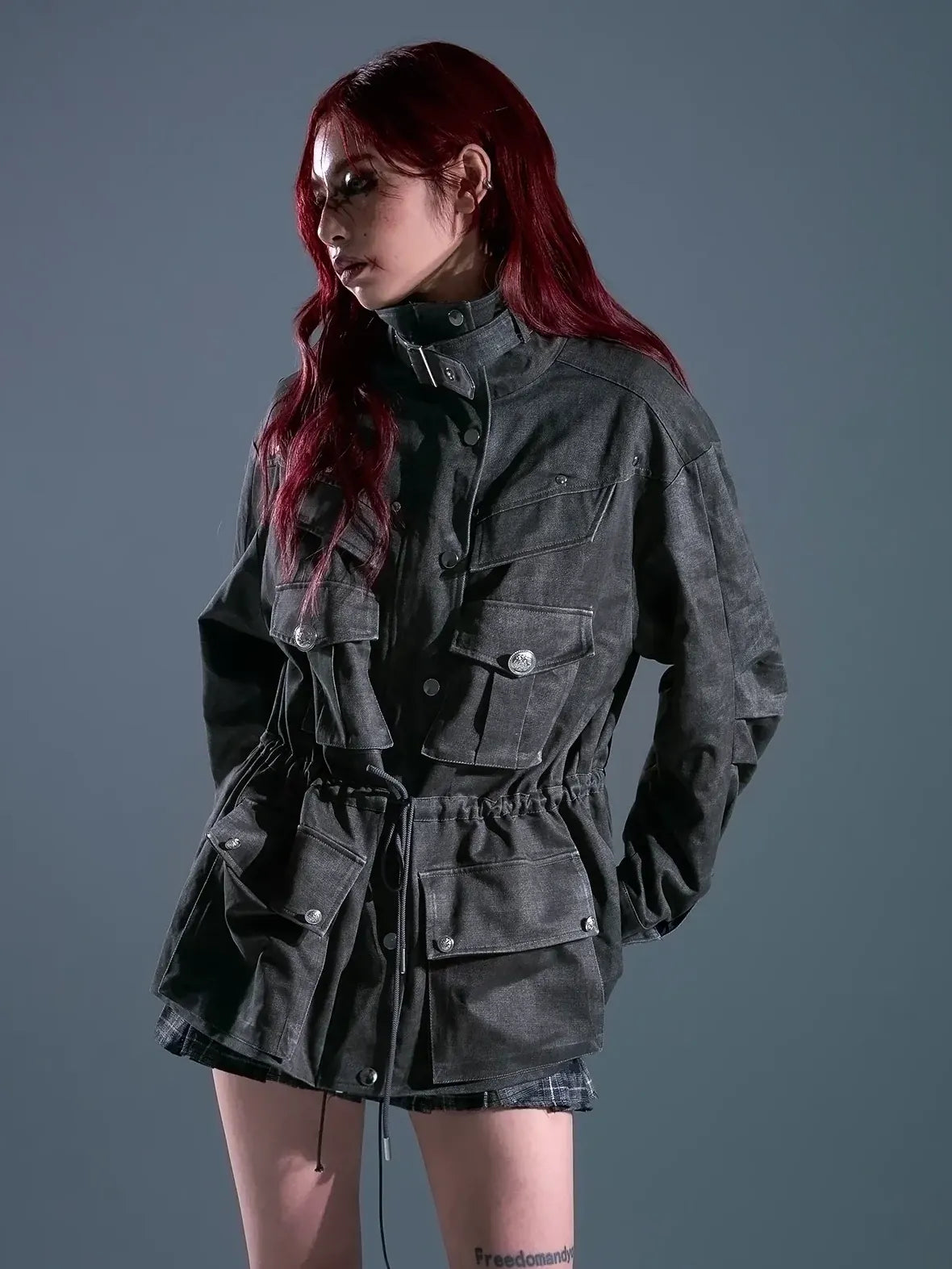 Frustration Garden Rust Colored Retro Work Jacket
V-neck
Long Sleeve
T-shirt
Ribbed Hem And Cuffs
Button Up Front
Chest Pocket
Relaxed Fit