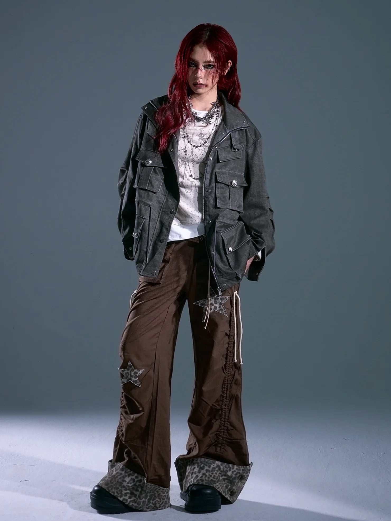 Frustration Garden Rust Colored Retro Work Jacket
V-neck
Long Sleeve
T-shirt
Ribbed Hem And Cuffs
Button Up Front
Chest Pocket
Relaxed Fit