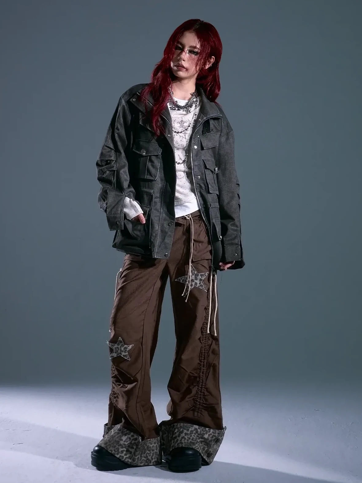 Frustration Garden Rust Colored Retro Work Jacket
V-neck
Long Sleeve
T-shirt
Ribbed Hem And Cuffs
Button Up Front
Chest Pocket
Relaxed Fit