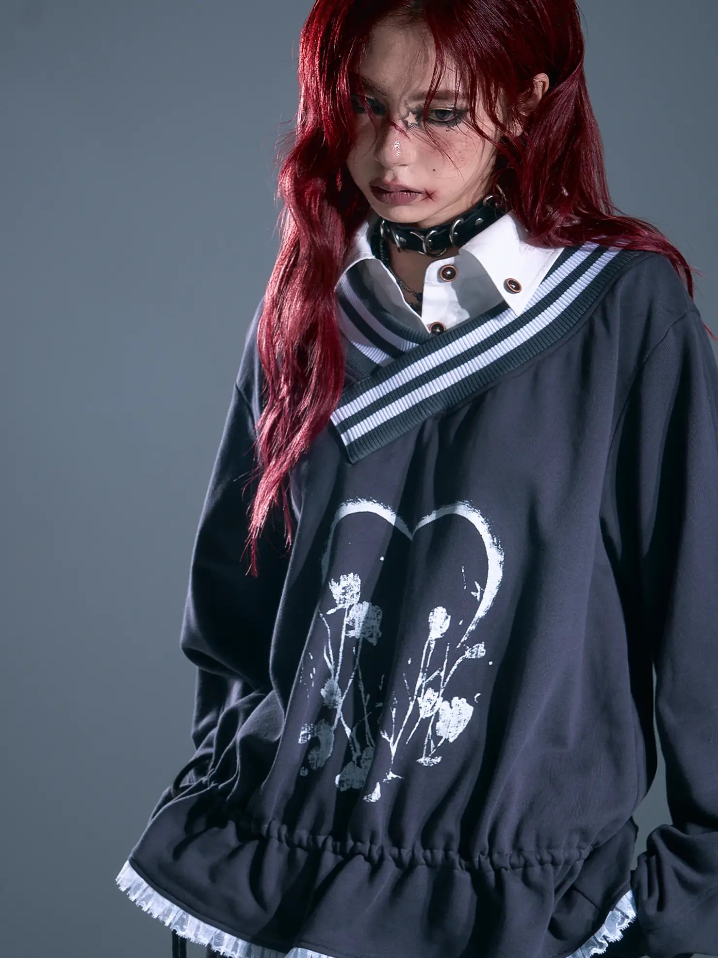 Frustration Garden Vintage Asymmetric Pullover With Lace And Print