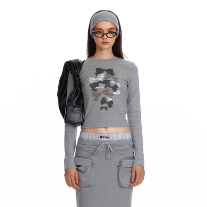 ALINNV STUDIO Bow Print Fitted Long Sleeve Tee