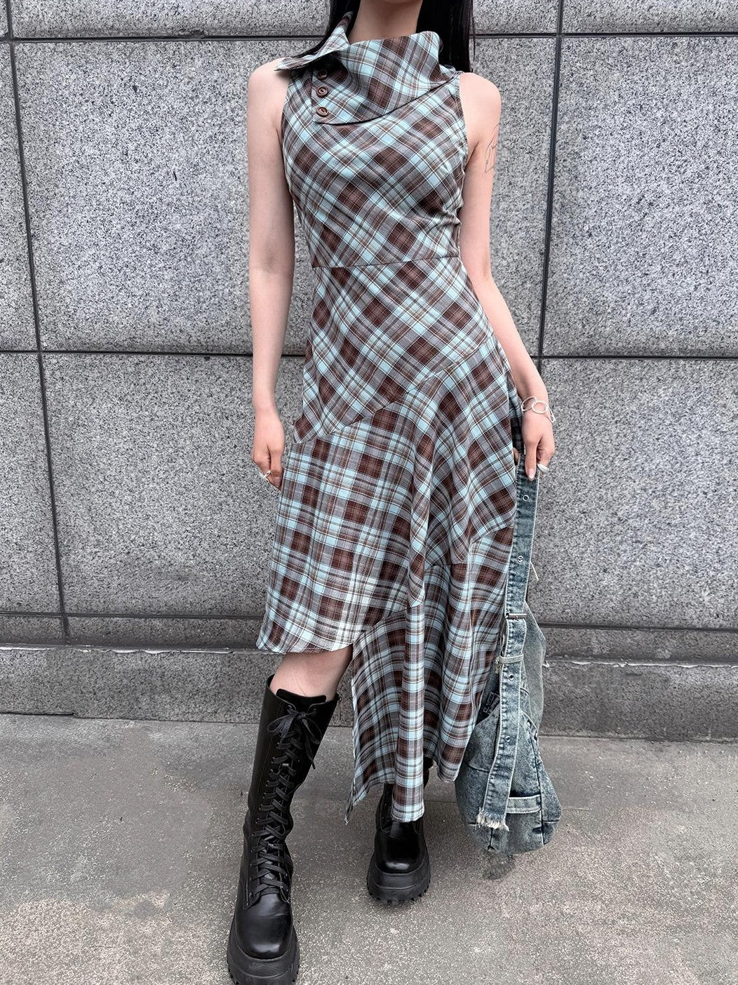 HEMOGLOBIN Blue Brown Plaid Asymmetric Hem Sleeveless High Neck Women&