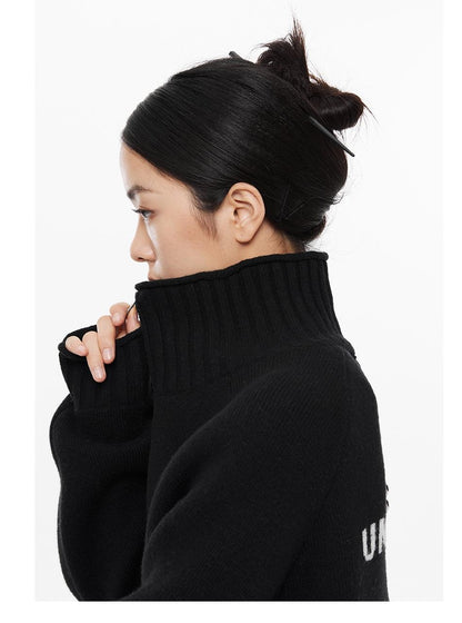 Horn Sleeve Cable Knit Zip Sweater