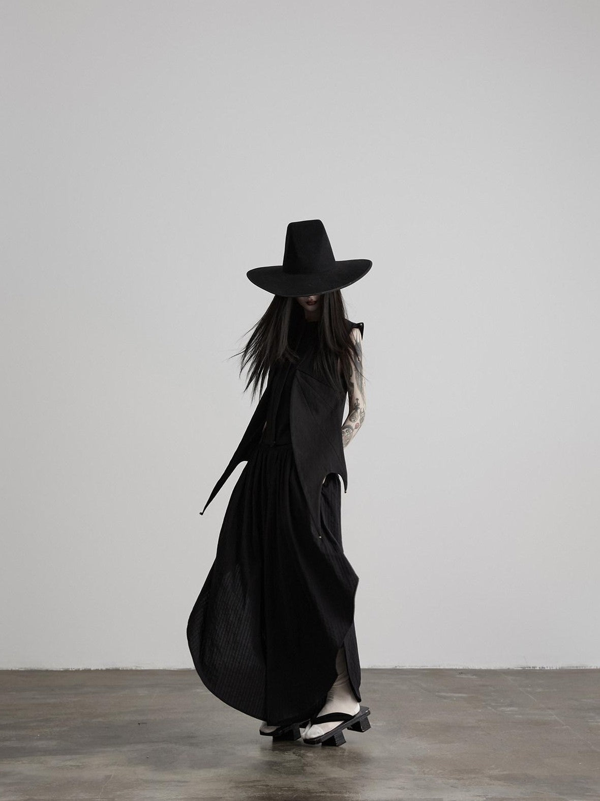 INDULGE Black Asymmetric Oversized High Waist Pockets Women&