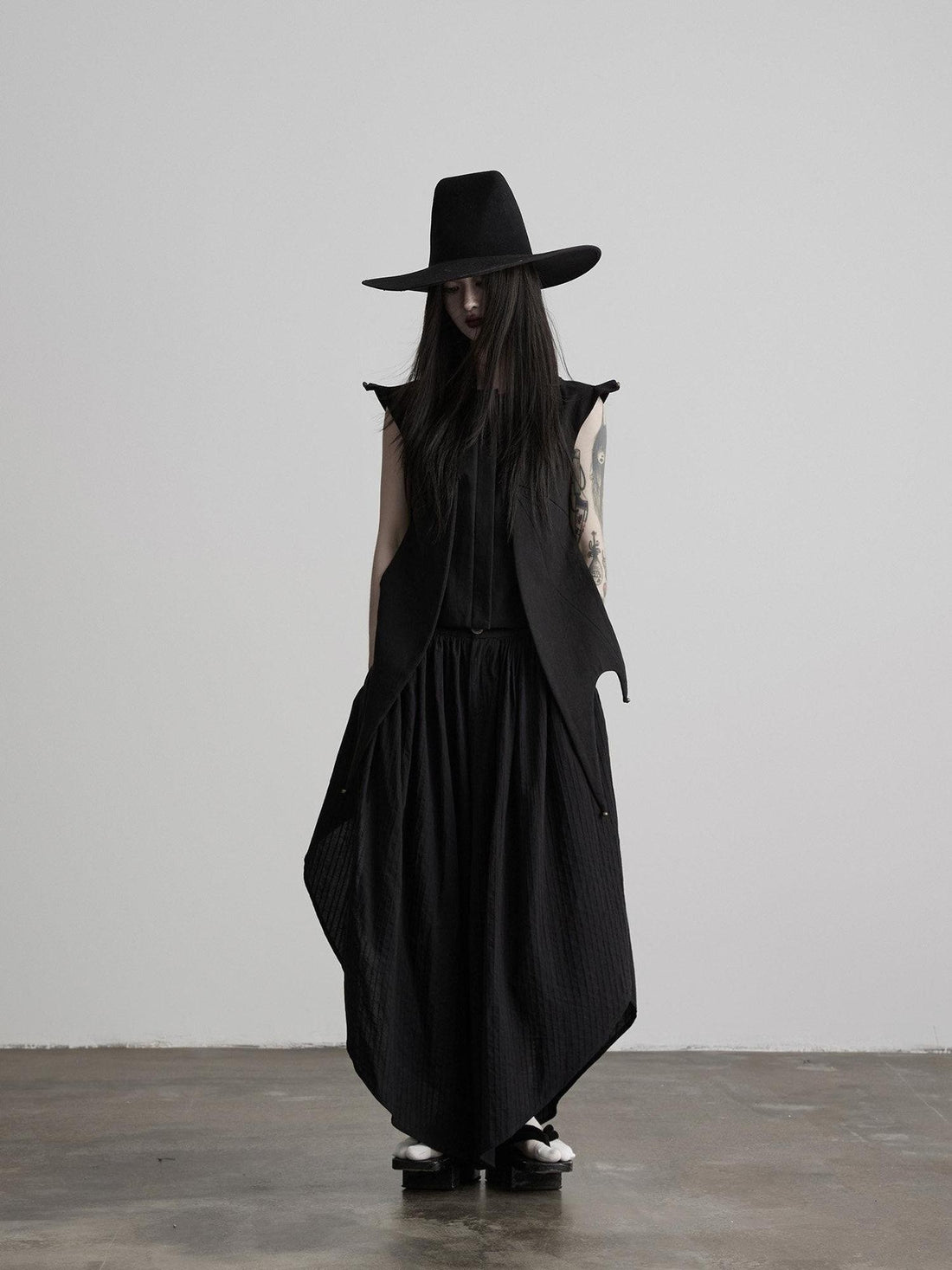 INDULGE Black Asymmetric Oversized High Waist Pockets Women&
