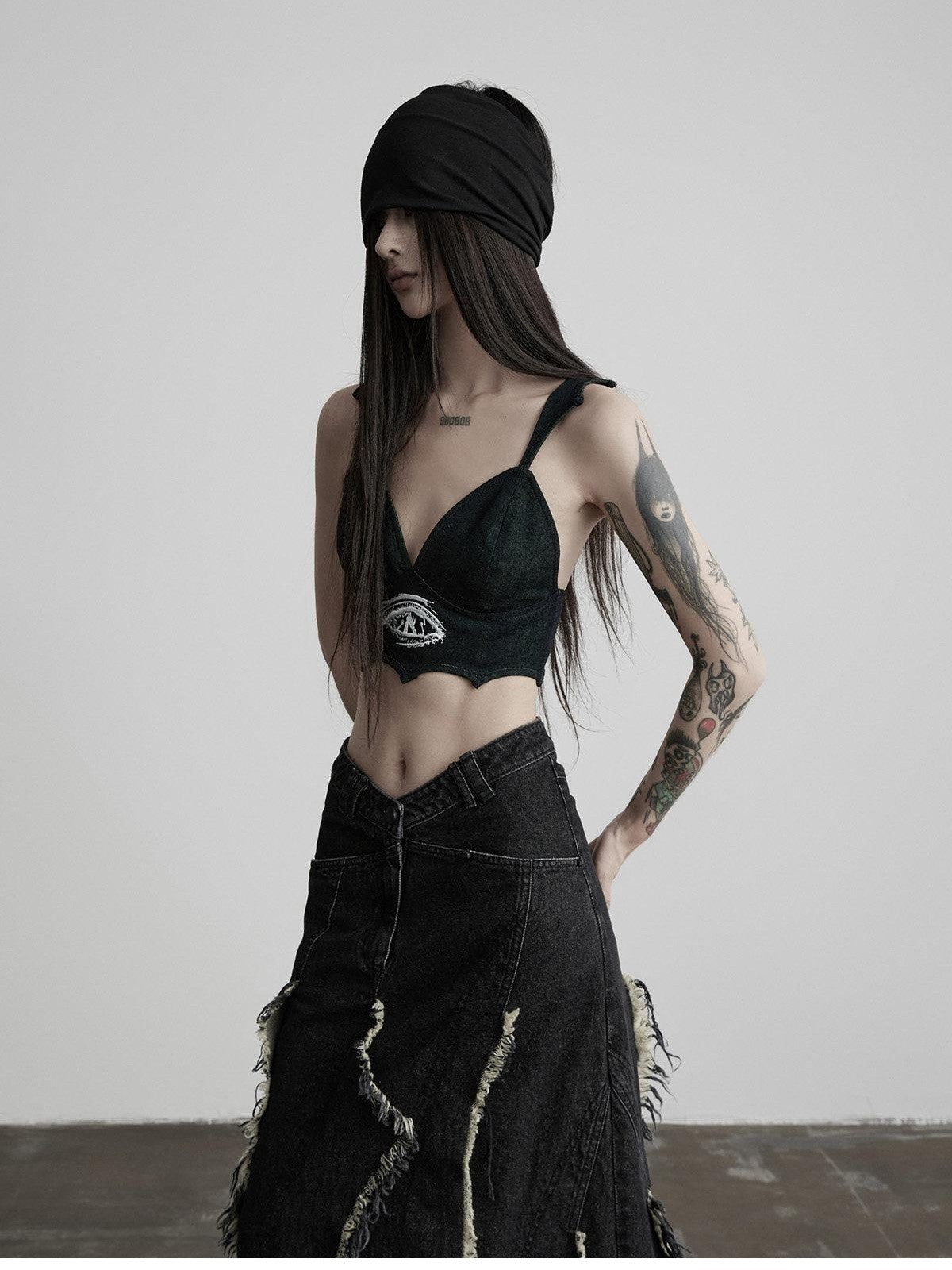 INDULGE Black Devil Wing Embroidered V-neck Women&