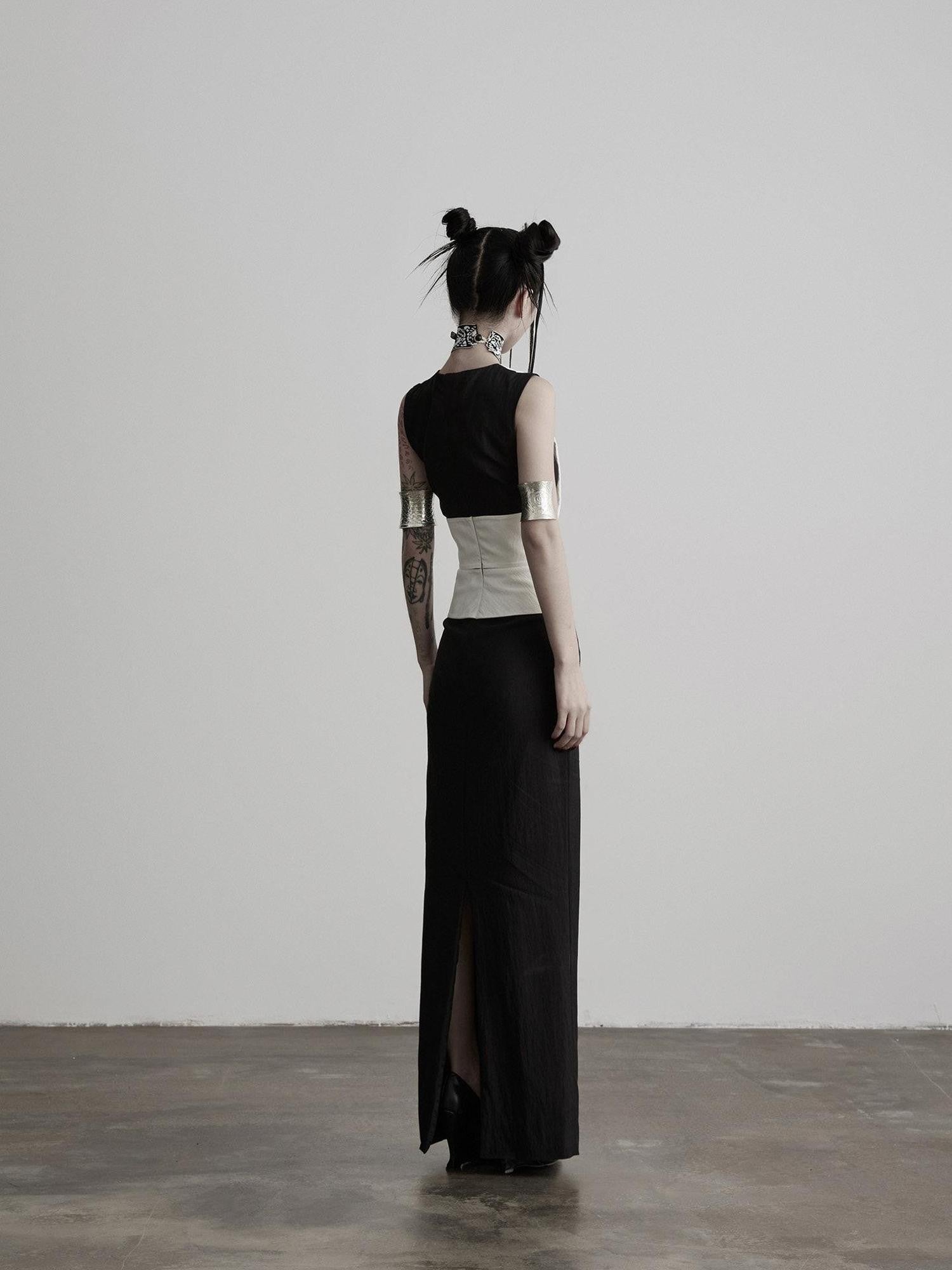 INDULGE Black Embroidered Waist Cinched Structured Women&
