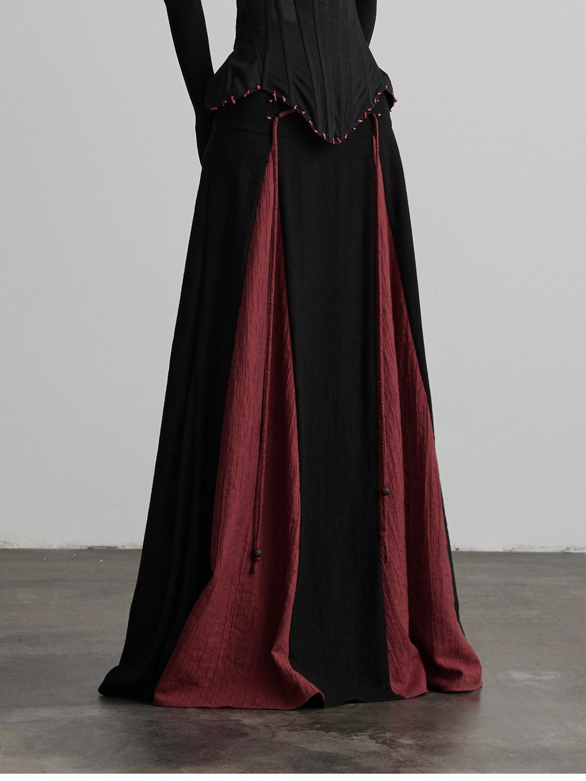 INDULGE Black Red Beaded Tie Waist Spliced A Line Women&